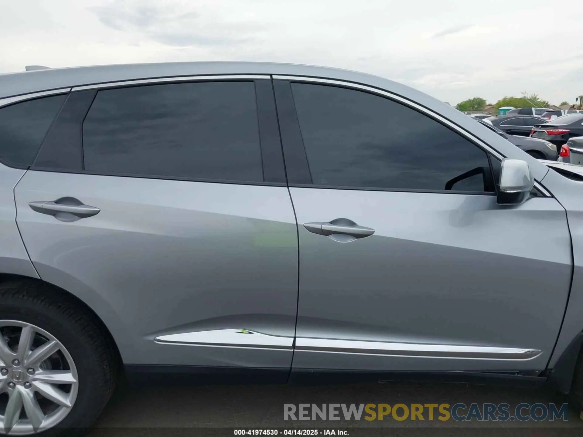 13 fotografías del automóvil dañado 5J8TC1H33KL014325 ACURA RDX 2019