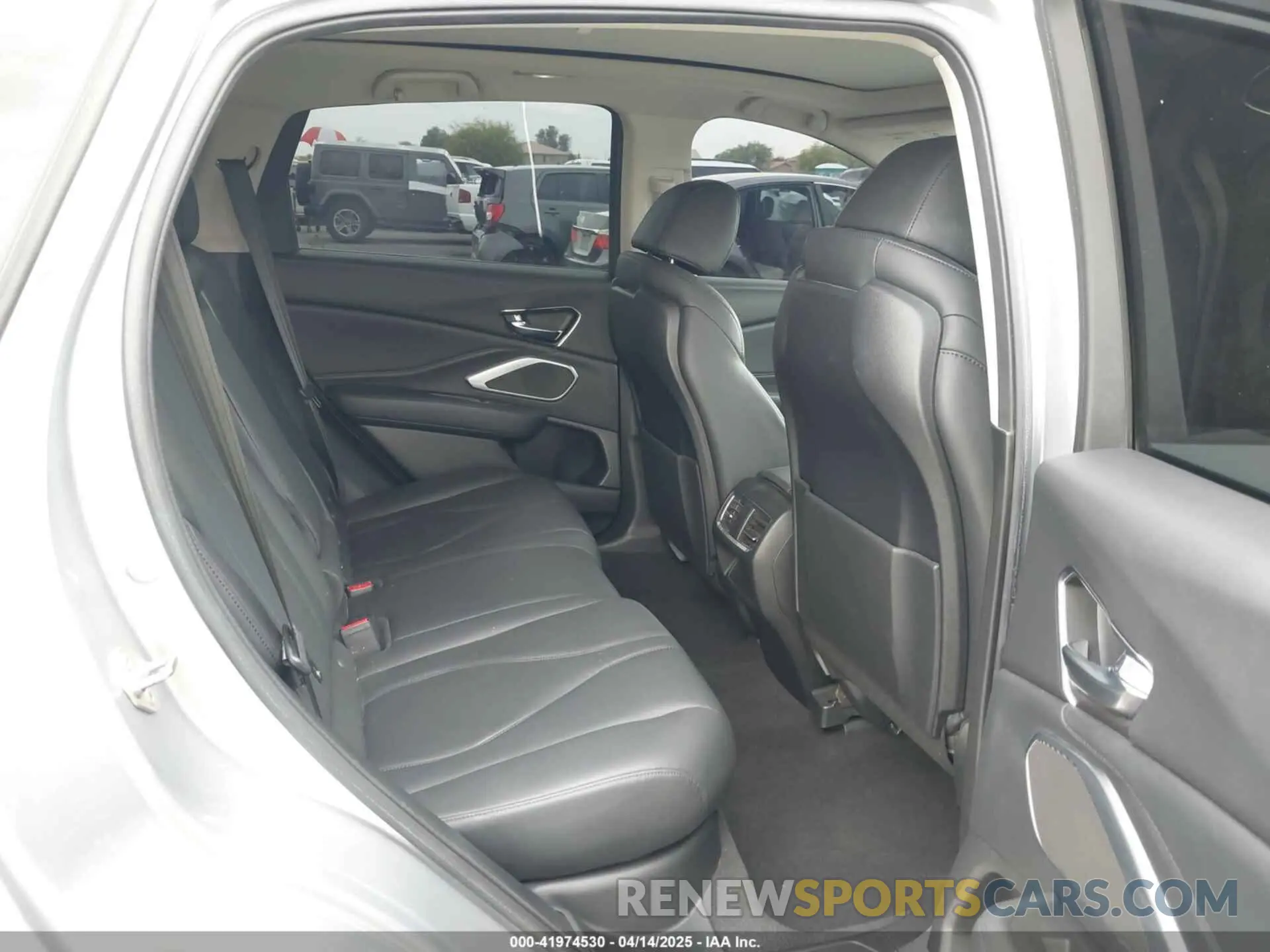 8 fotografías del automóvil dañado 5J8TC1H33KL014325 ACURA RDX 2019