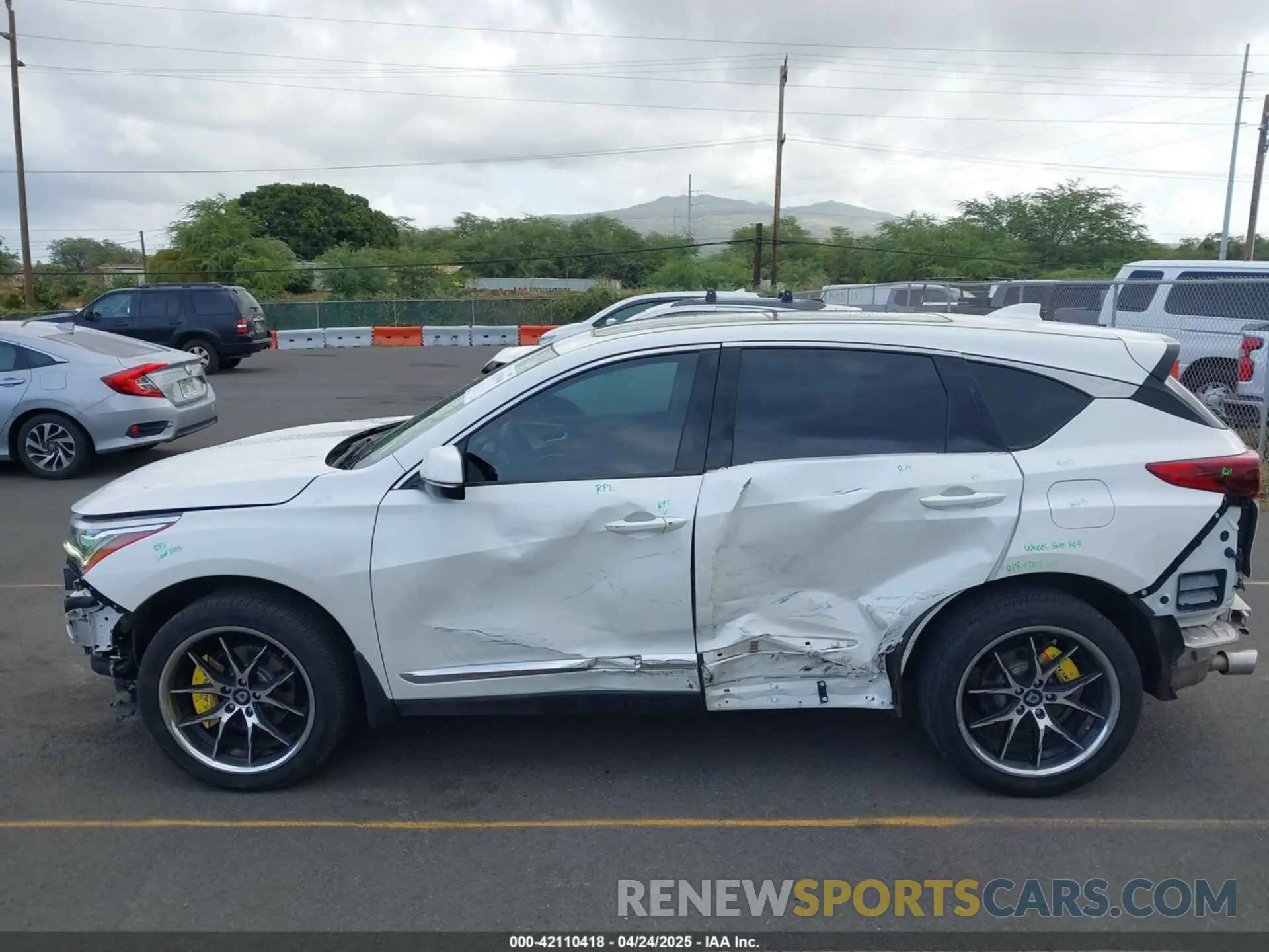 18 fotografías del automóvil dañado 5J8TC1H34KL013541 ACURA RDX 2019
