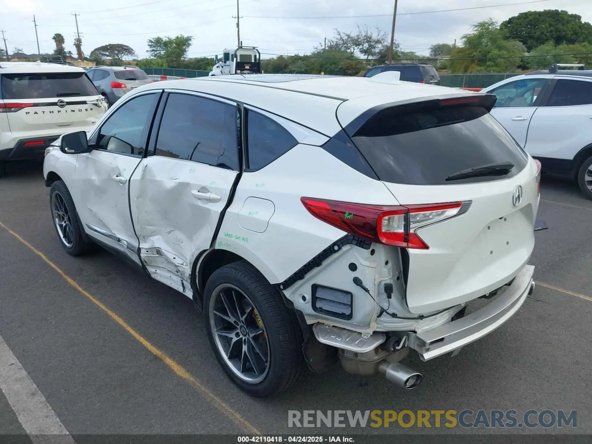 19 fotografías del automóvil dañado 5J8TC1H34KL013541 ACURA RDX 2019