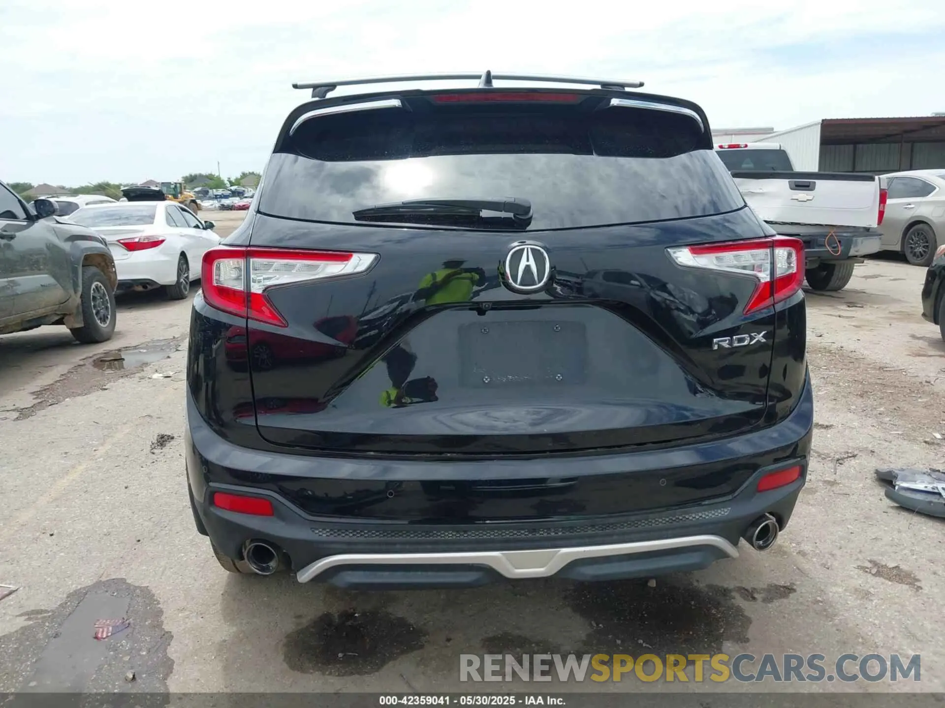 17 fotografías del automóvil dañado 5J8TC1H53KL006422 ACURA RDX 2019