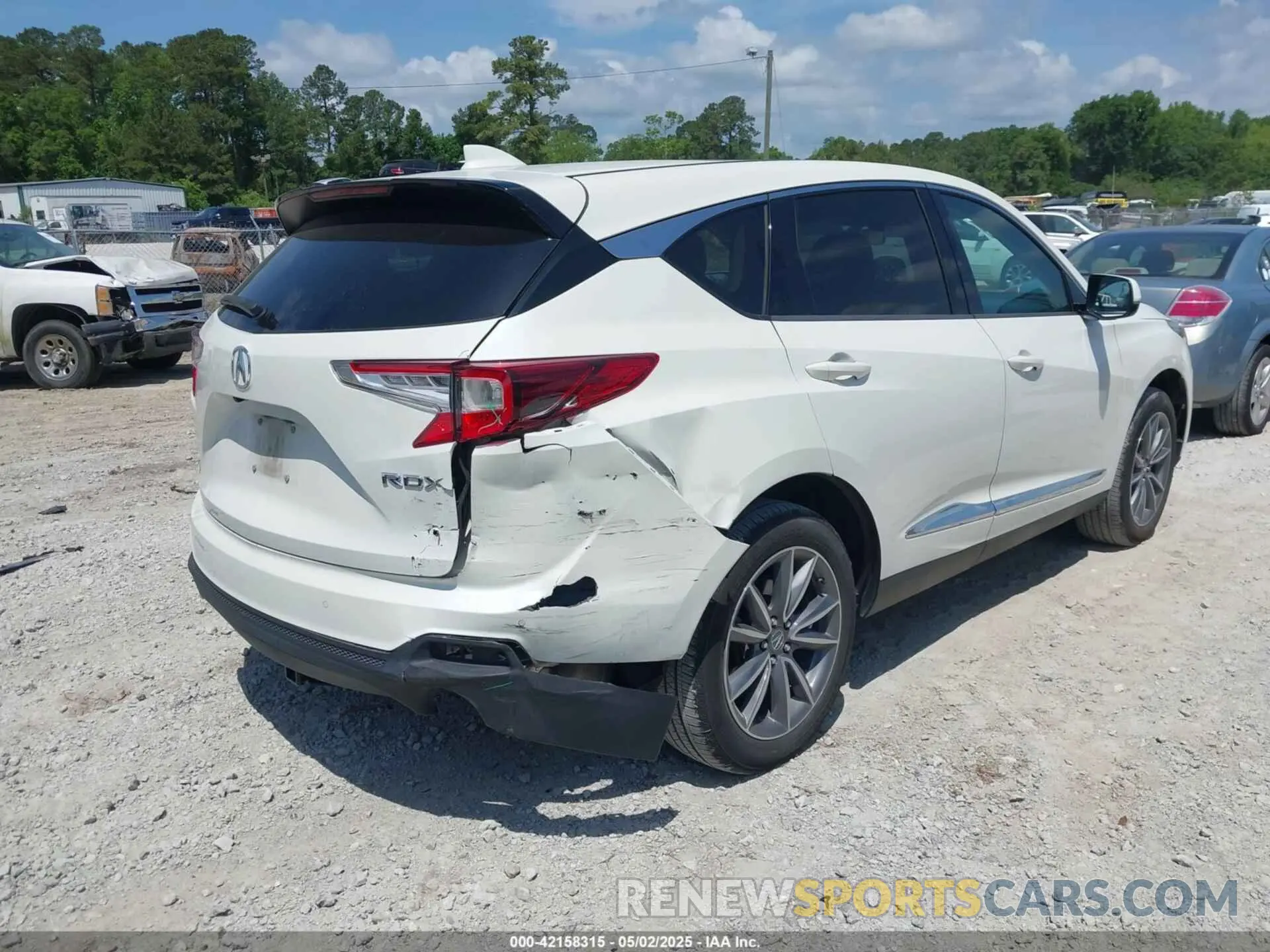 4 fotografías del automóvil dañado 5J8TC1H53KL007506 ACURA RDX 2019
