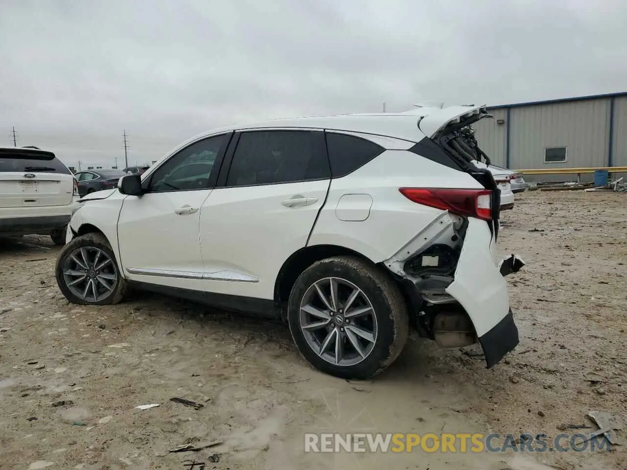 2 fotografías del automóvil dañado 5J8TC1H58KL016346 ACURA RDX 2019