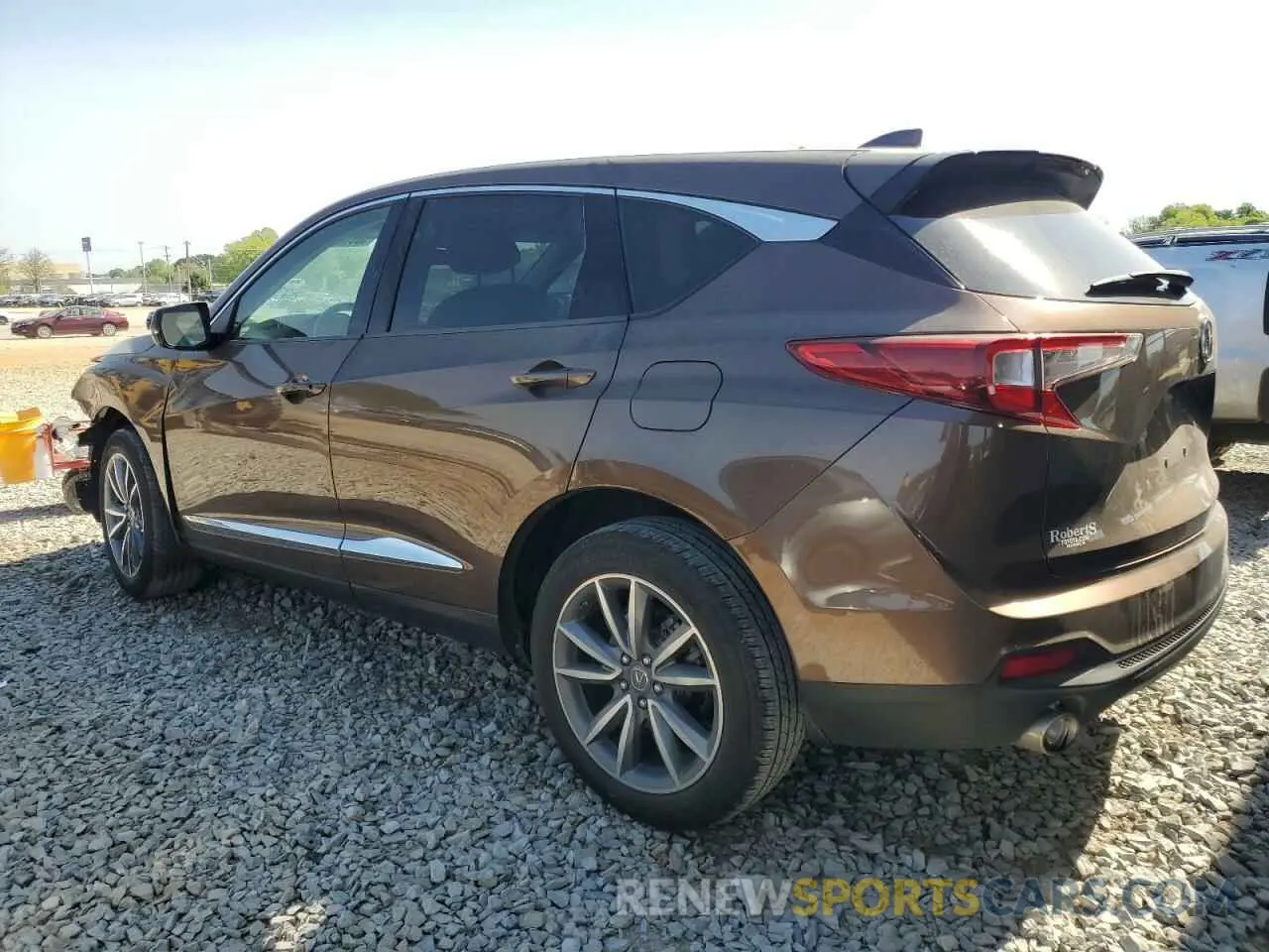2 fotografías del automóvil dañado 5J8TC1H5XKL017448 ACURA RDX 2019