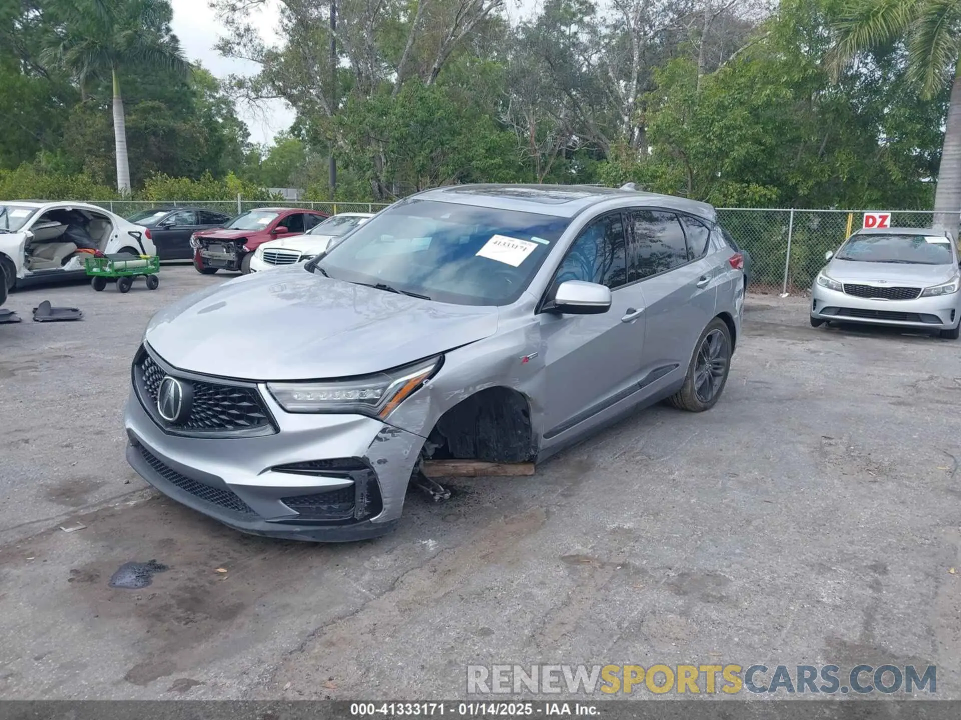 2 fotografías del automóvil dañado 5J8TC1H67KL015908 ACURA RDX 2019