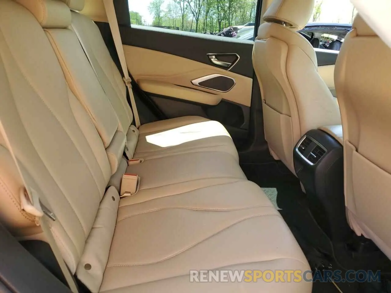 10 fotografías del automóvil dañado 5J8TC2H31KL028875 ACURA RDX 2019