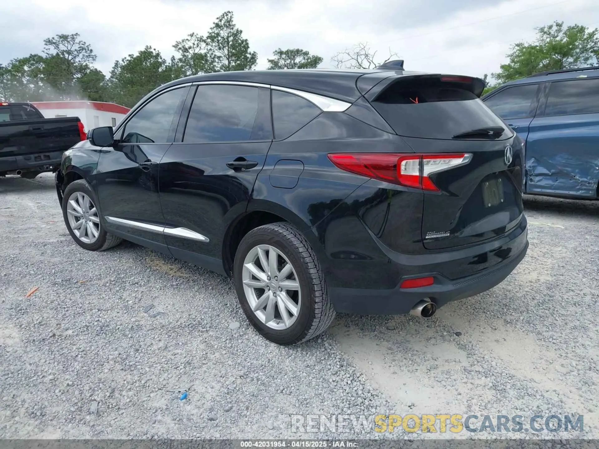 3 fotografías del automóvil dañado 5J8TC2H34KL043662 ACURA RDX 2019