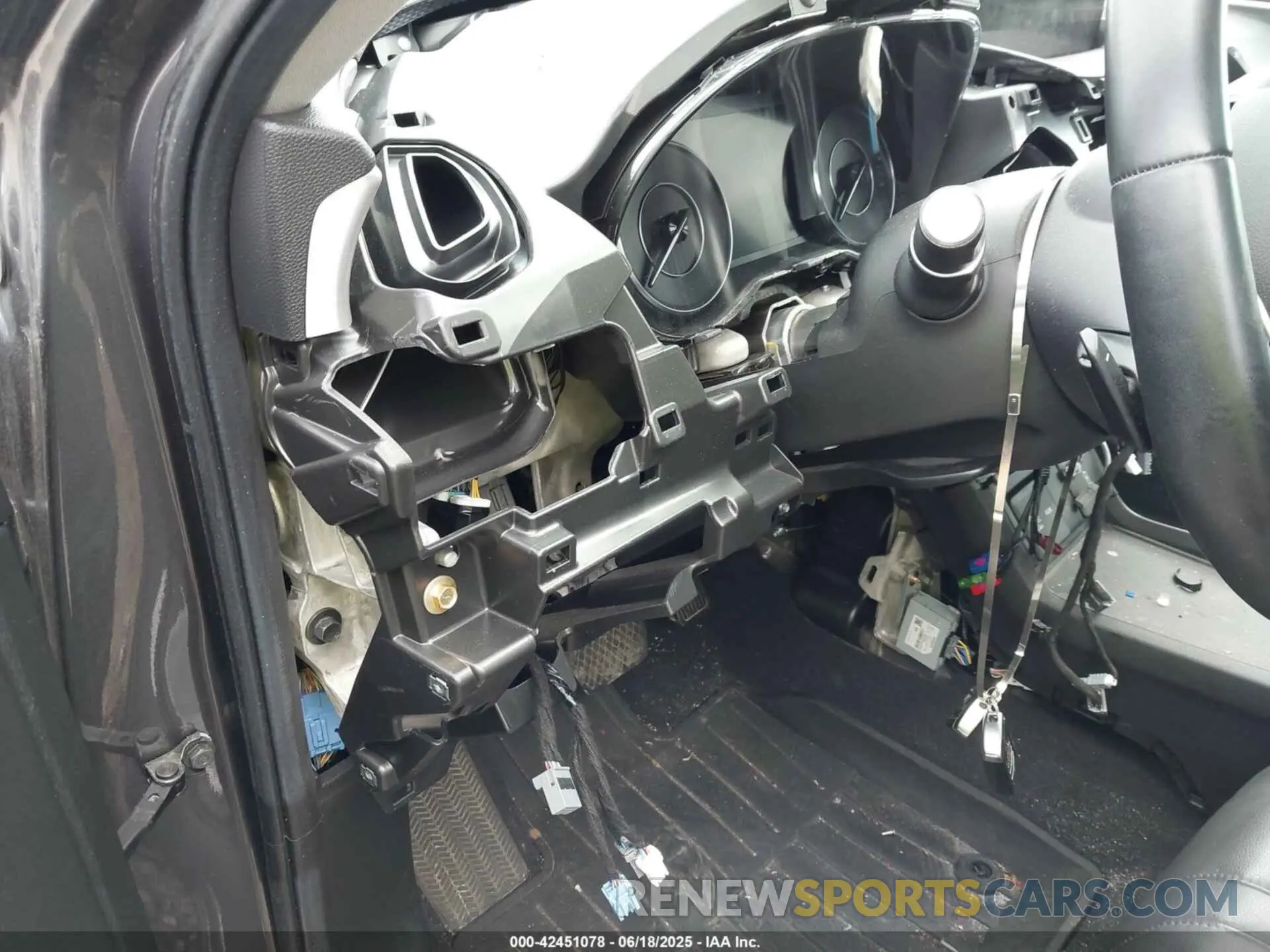 19 fotografías del automóvil dañado 5J8TC2H37KL034504 ACURA RDX 2019
