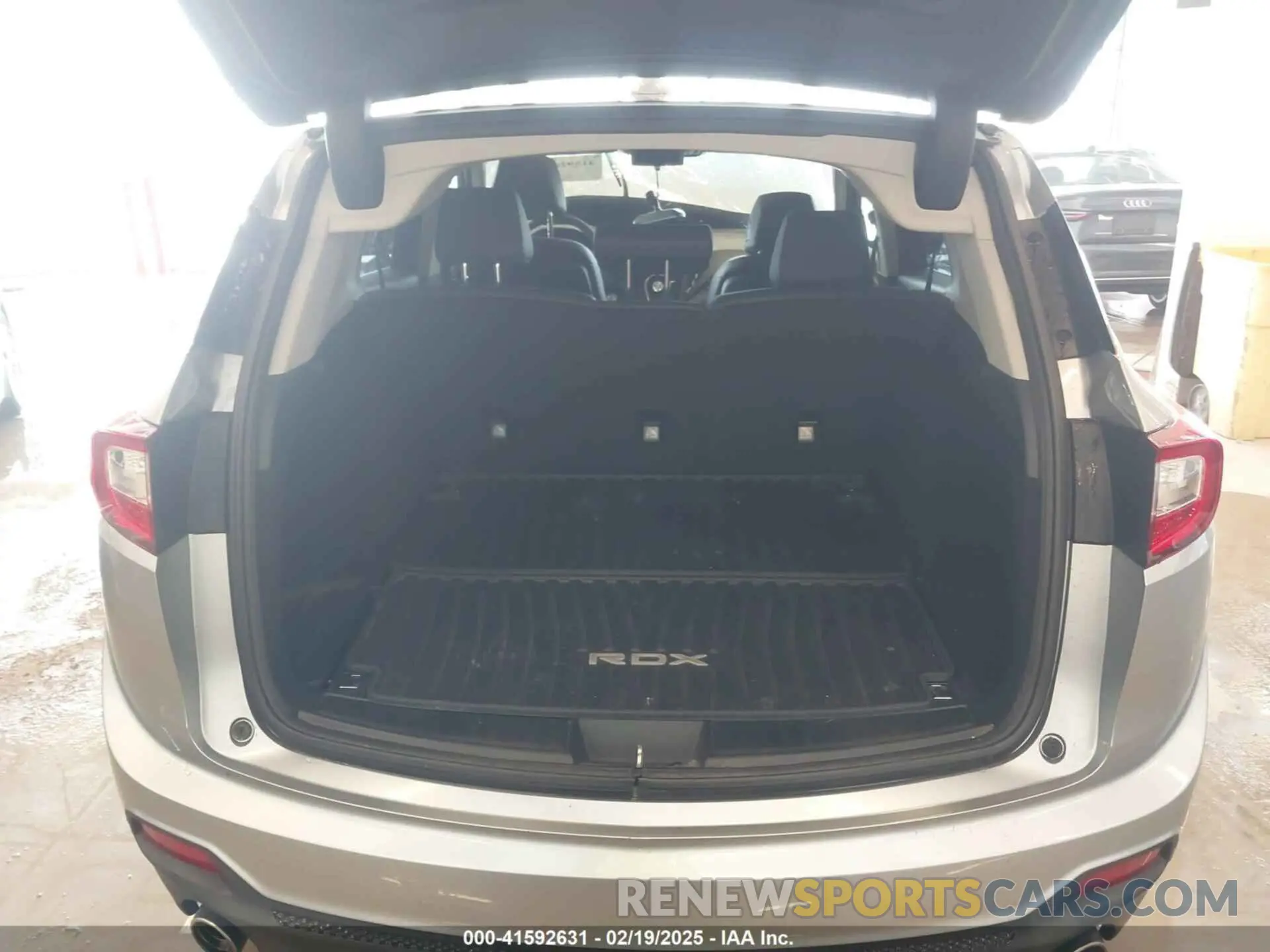18 fotografías del automóvil dañado 5J8TC2H38KL028064 ACURA RDX 2019