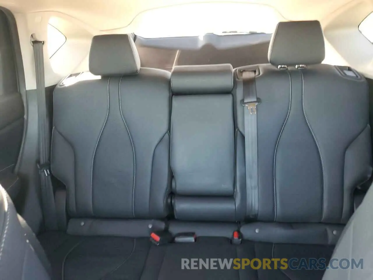10 fotografías del automóvil dañado 5J8TC2H57KL039090 ACURA RDX 2019