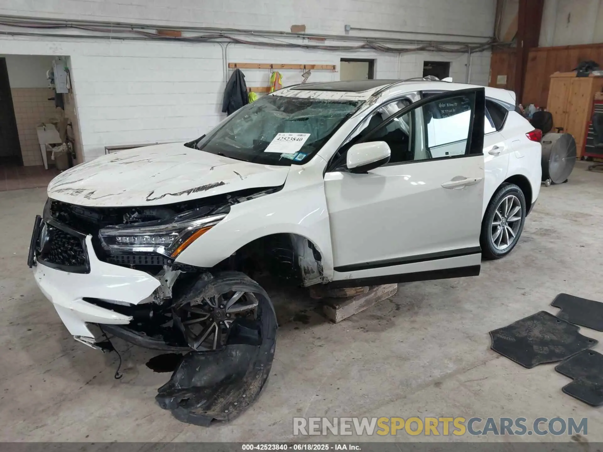 2 fotografías del automóvil dañado 5J8TC2H59KL016748 ACURA RDX 2019