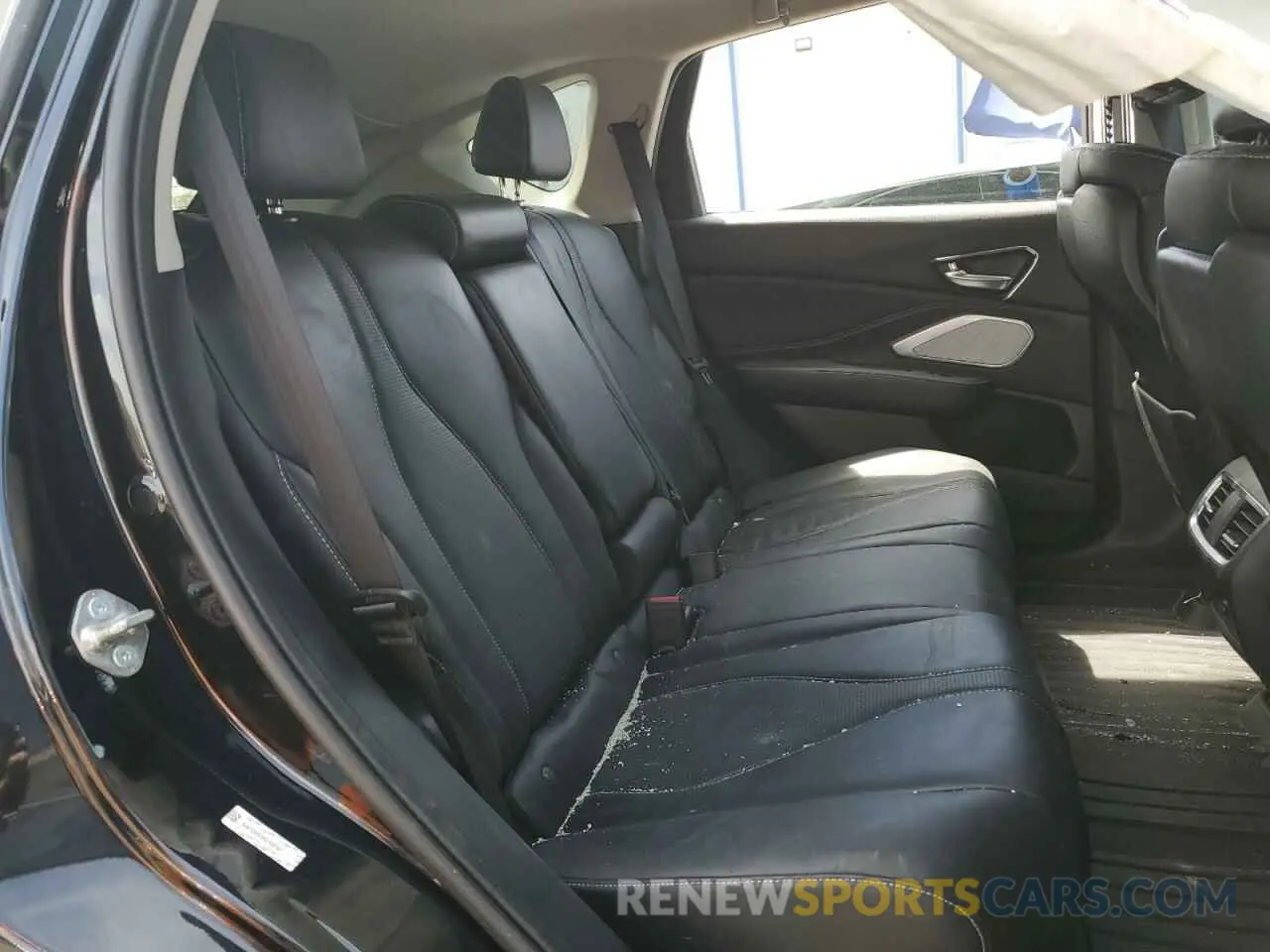 11 fotografías del automóvil dañado 5J8TC2H5XKL010747 ACURA RDX 2019