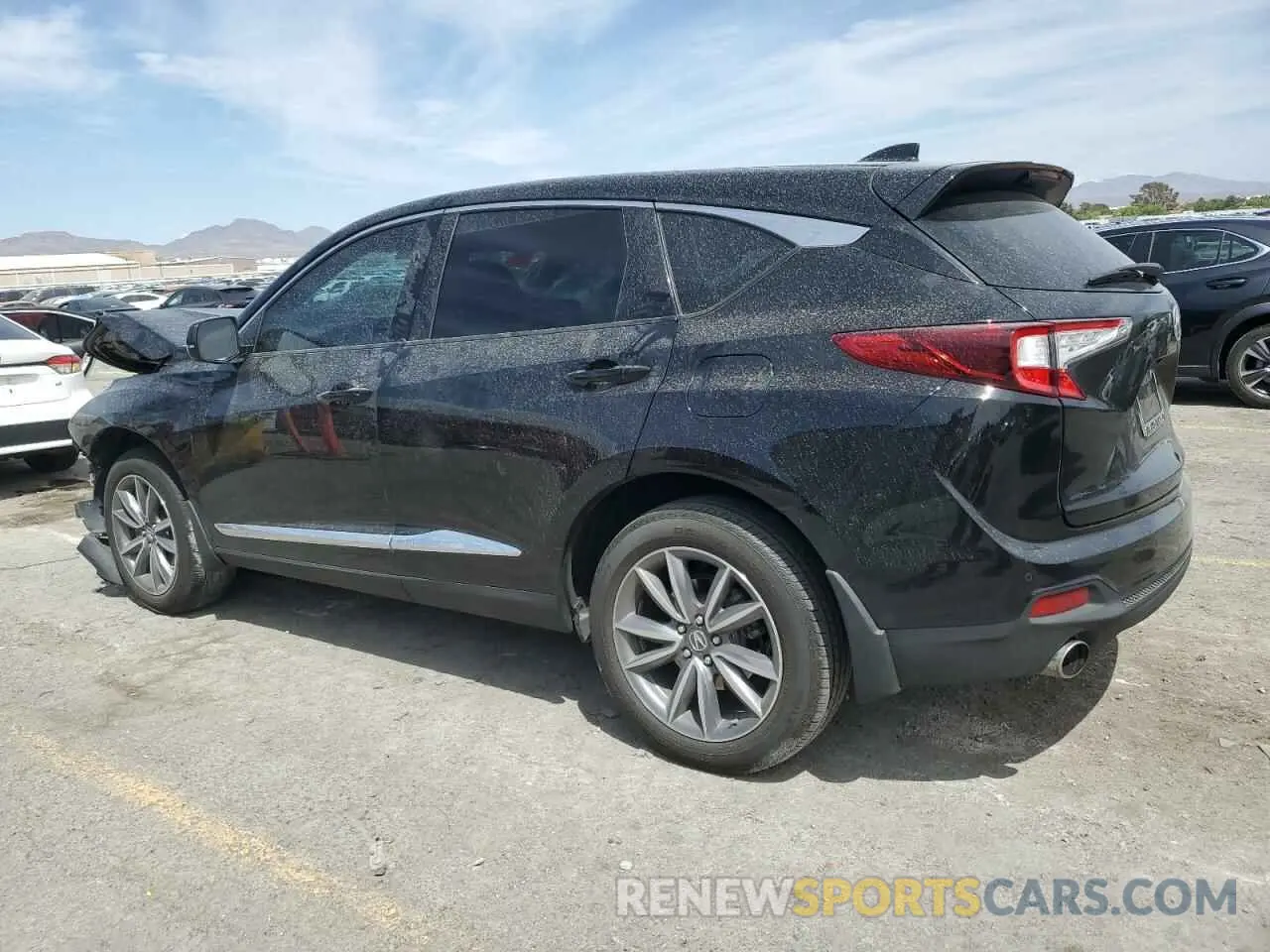 2 fotografías del automóvil dañado 5J8TC2H5XKL010747 ACURA RDX 2019