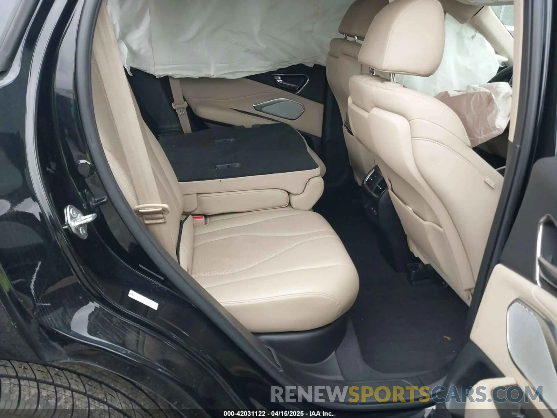 8 fotografías del automóvil dañado 5J8TC2H5XKL012224 ACURA RDX 2019