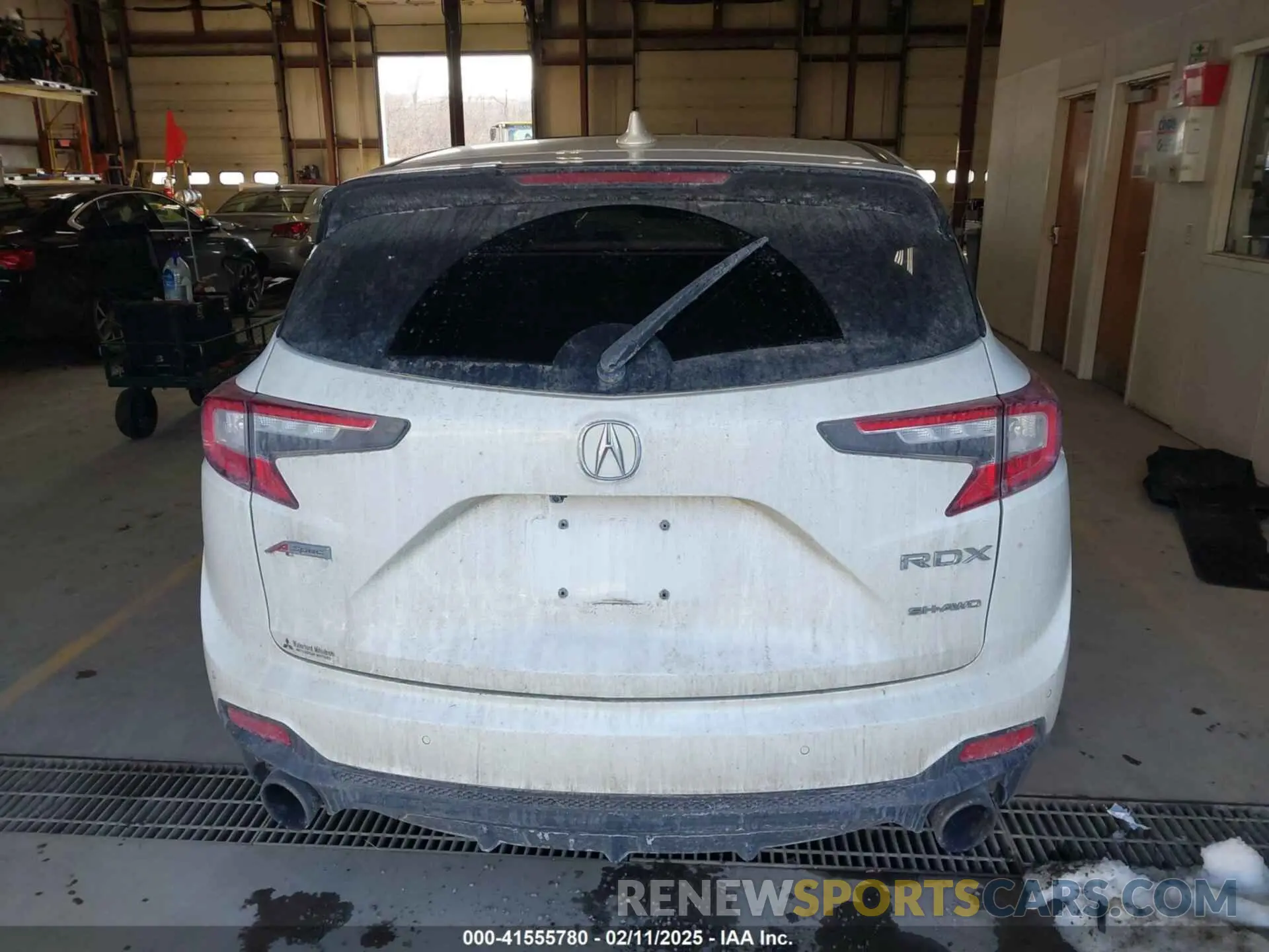 17 fotografías del automóvil dañado 5J8TC2H64KL800117 ACURA RDX 2019