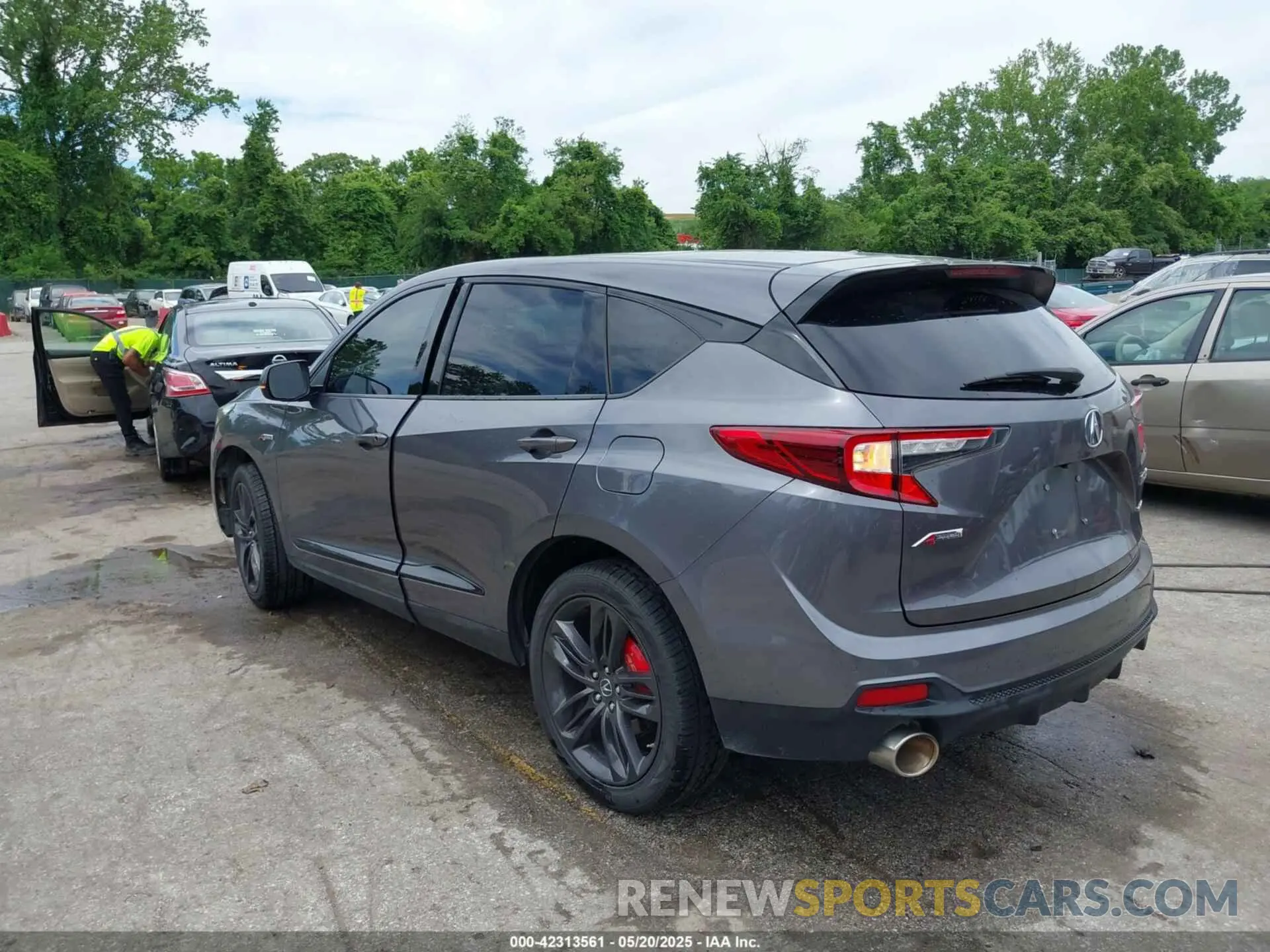 3 fotografías del automóvil dañado 5J8TC2H68KL013445 ACURA RDX 2019