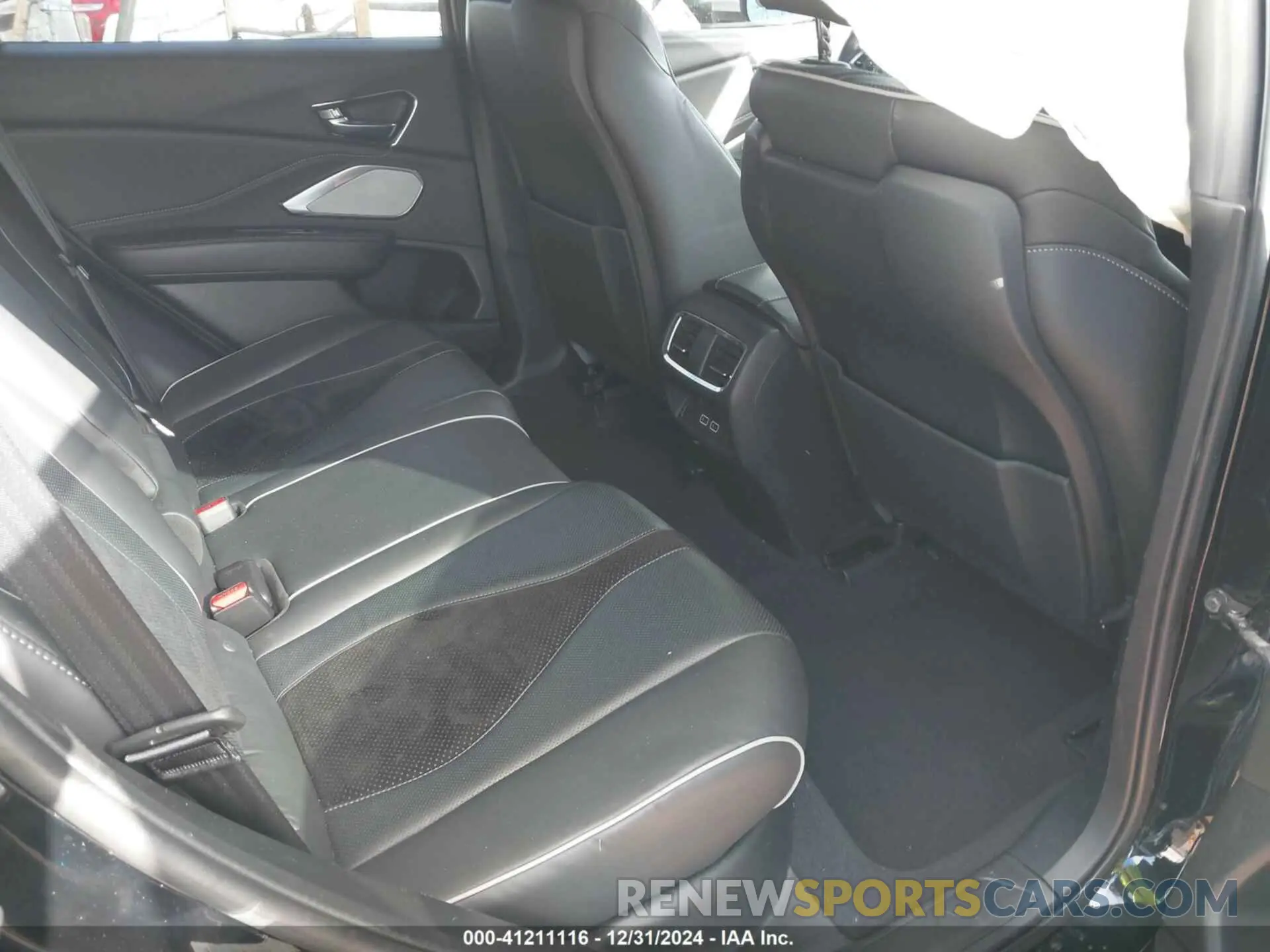 8 fotografías del automóvil dañado 5J8TC2H69KL000557 ACURA RDX 2019
