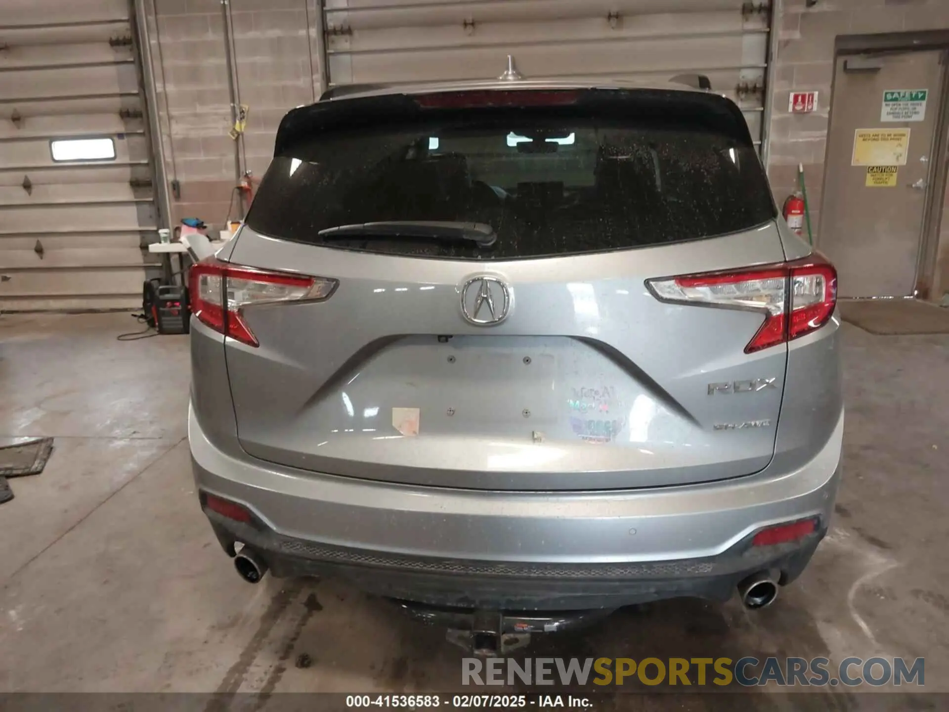 16 fotografías del automóvil dañado 5J8TC2H78KL018363 ACURA RDX 2019