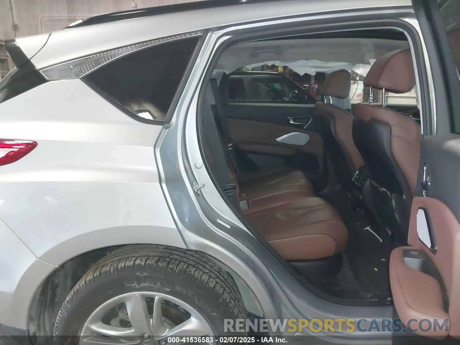 8 fotografías del automóvil dañado 5J8TC2H78KL018363 ACURA RDX 2019