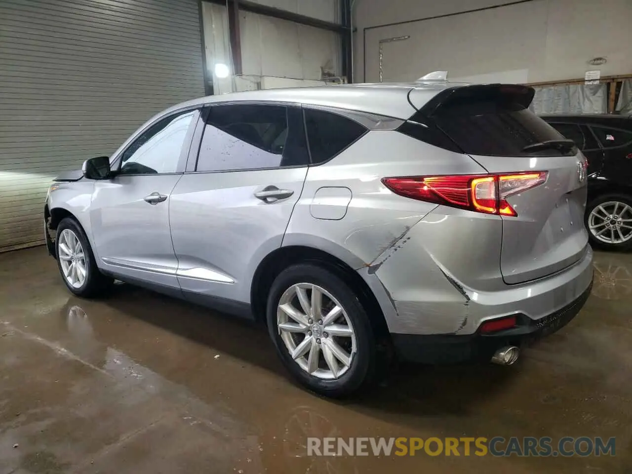2 fotografías del automóvil dañado 5J8TC1H3XLL017160 ACURA RDX 2020