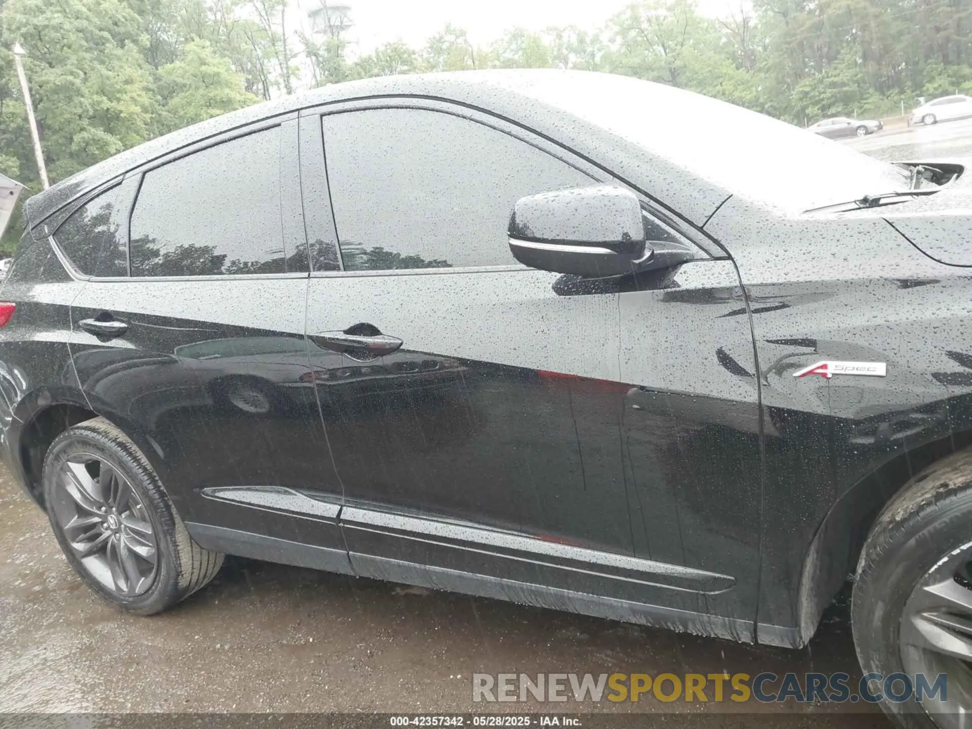 12 fotografías del automóvil dañado 5J8TC1H69LL016530 ACURA RDX 2020
