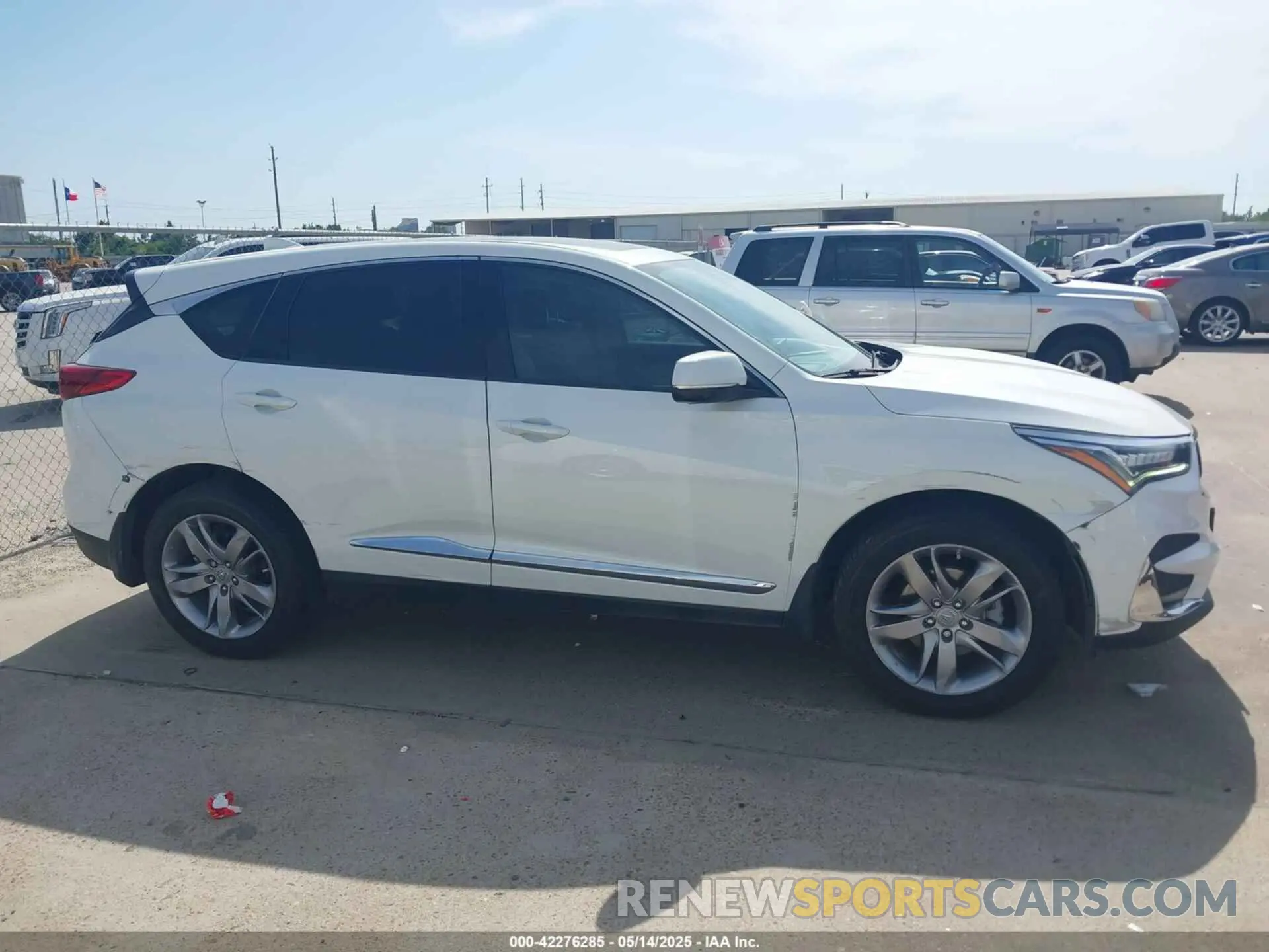 13 fotografías del automóvil dañado 5J8TC1H78LL017872 ACURA RDX 2020