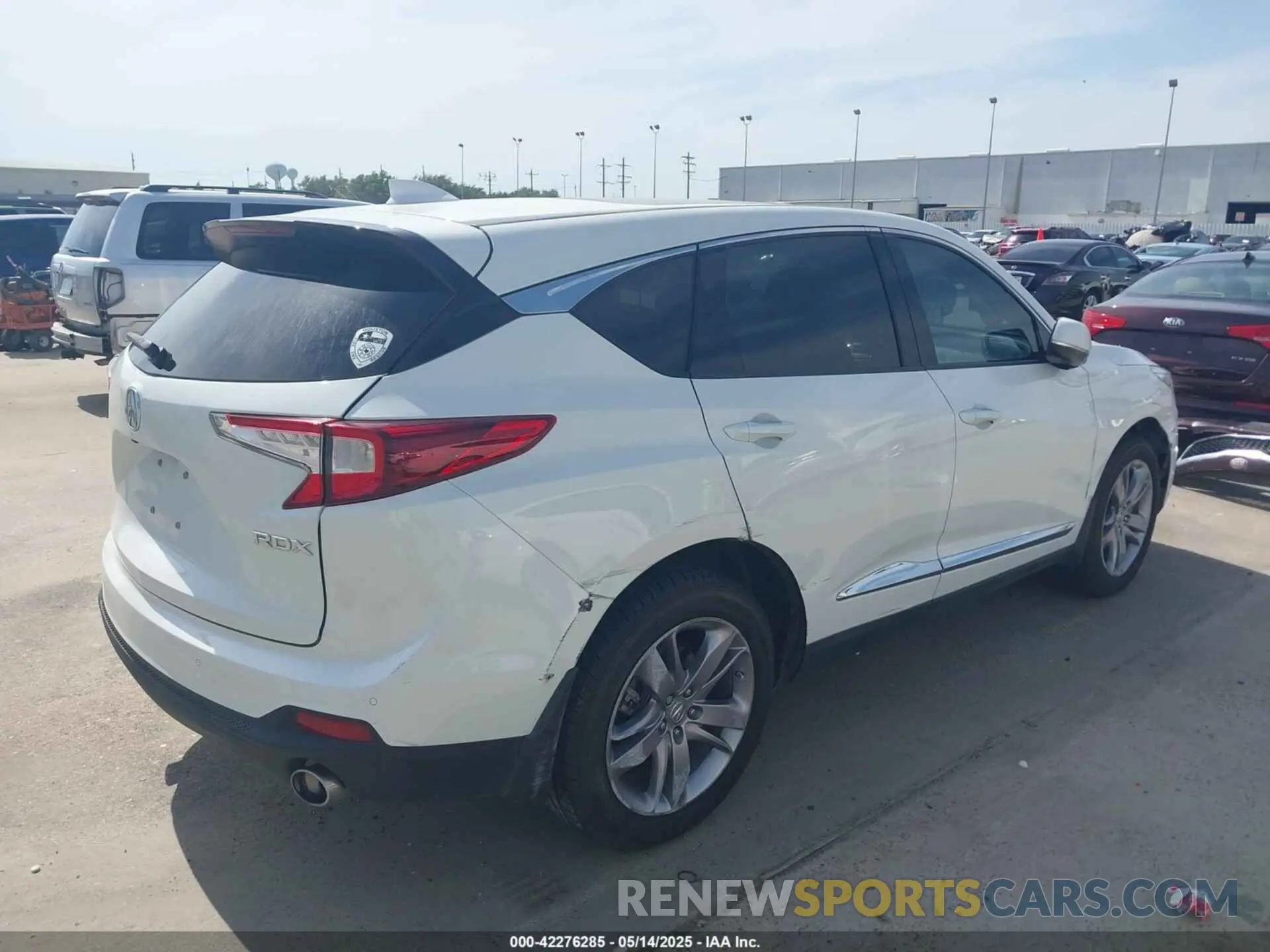 4 fotografías del automóvil dañado 5J8TC1H78LL017872 ACURA RDX 2020