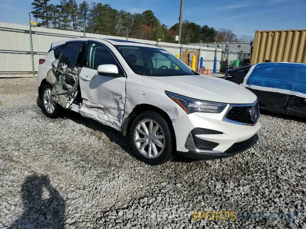 4 fotografías del automóvil dañado 5J8TC2H30LL009042 ACURA RDX 2020