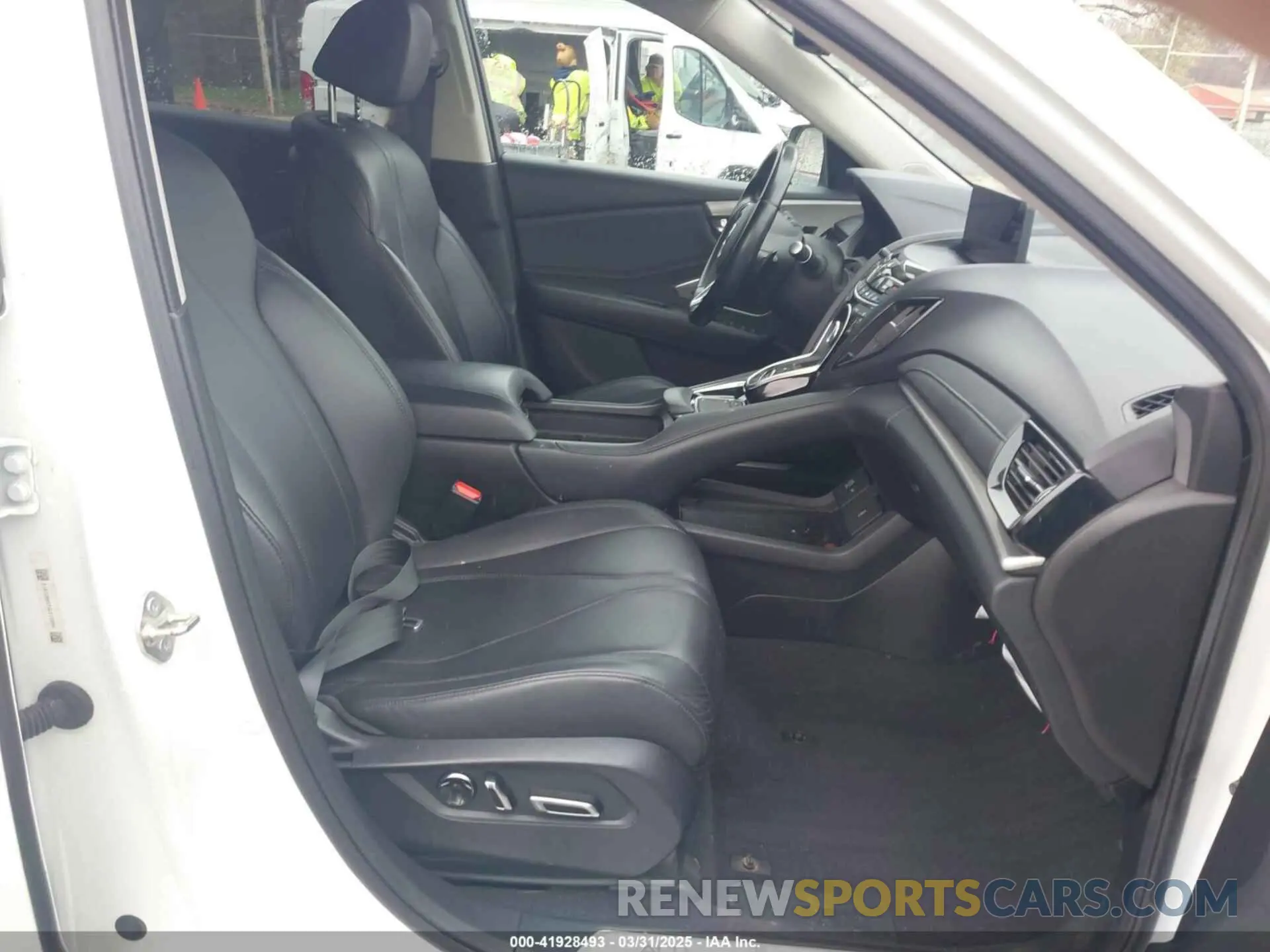 5 fotografías del automóvil dañado 5J8TC2H37LL013556 ACURA RDX 2020