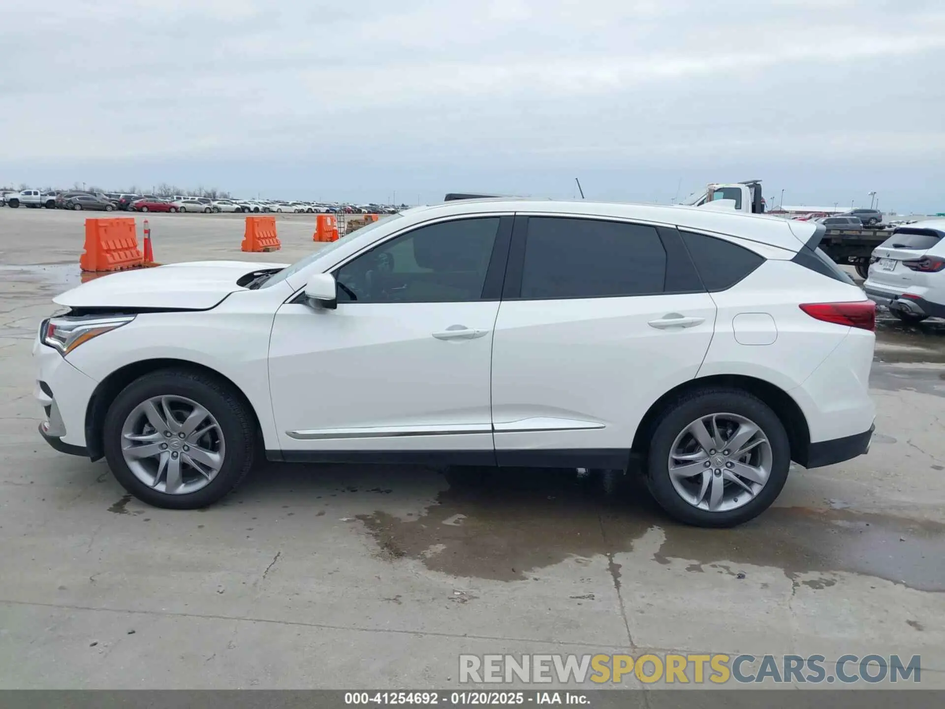 14 fotografías del automóvil dañado 5J8TC2H72LL022362 ACURA RDX 2020