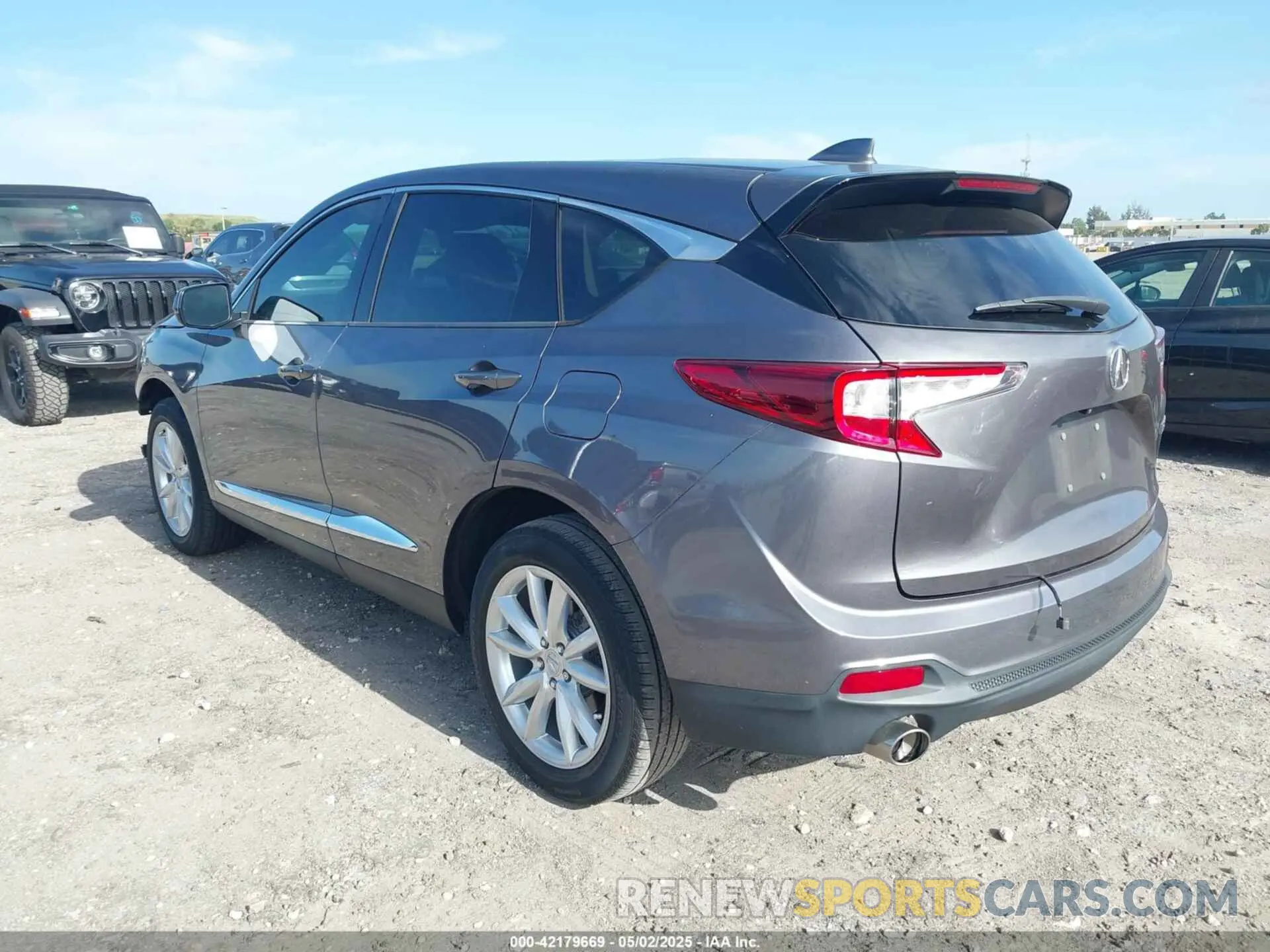 3 fotografías del automóvil dañado 5J8TC1H32ML001584 ACURA RDX 2021