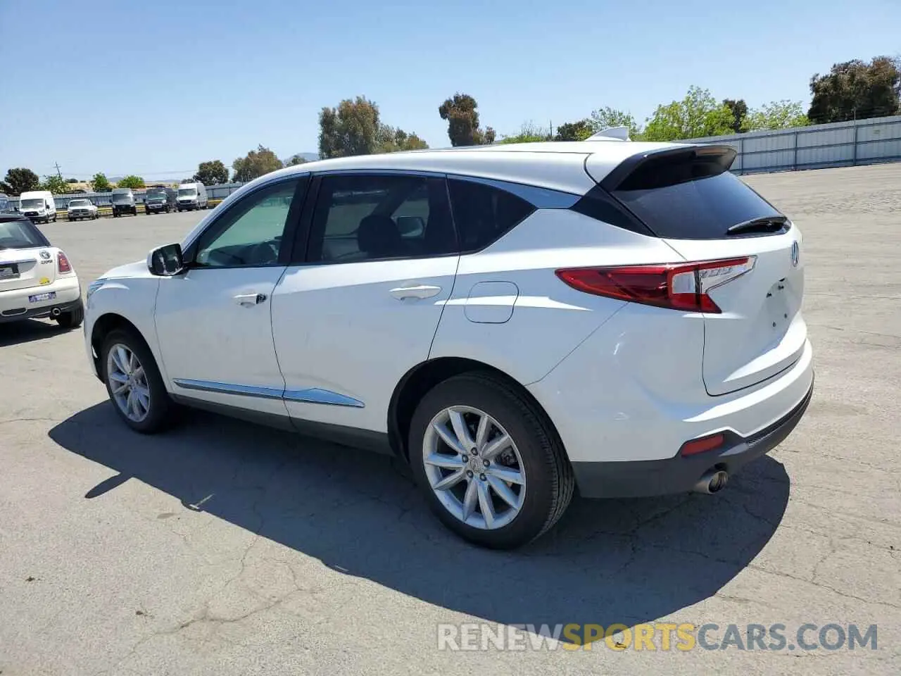 2 fotografías del automóvil dañado 5J8TC1H32ML002816 ACURA RDX 2021