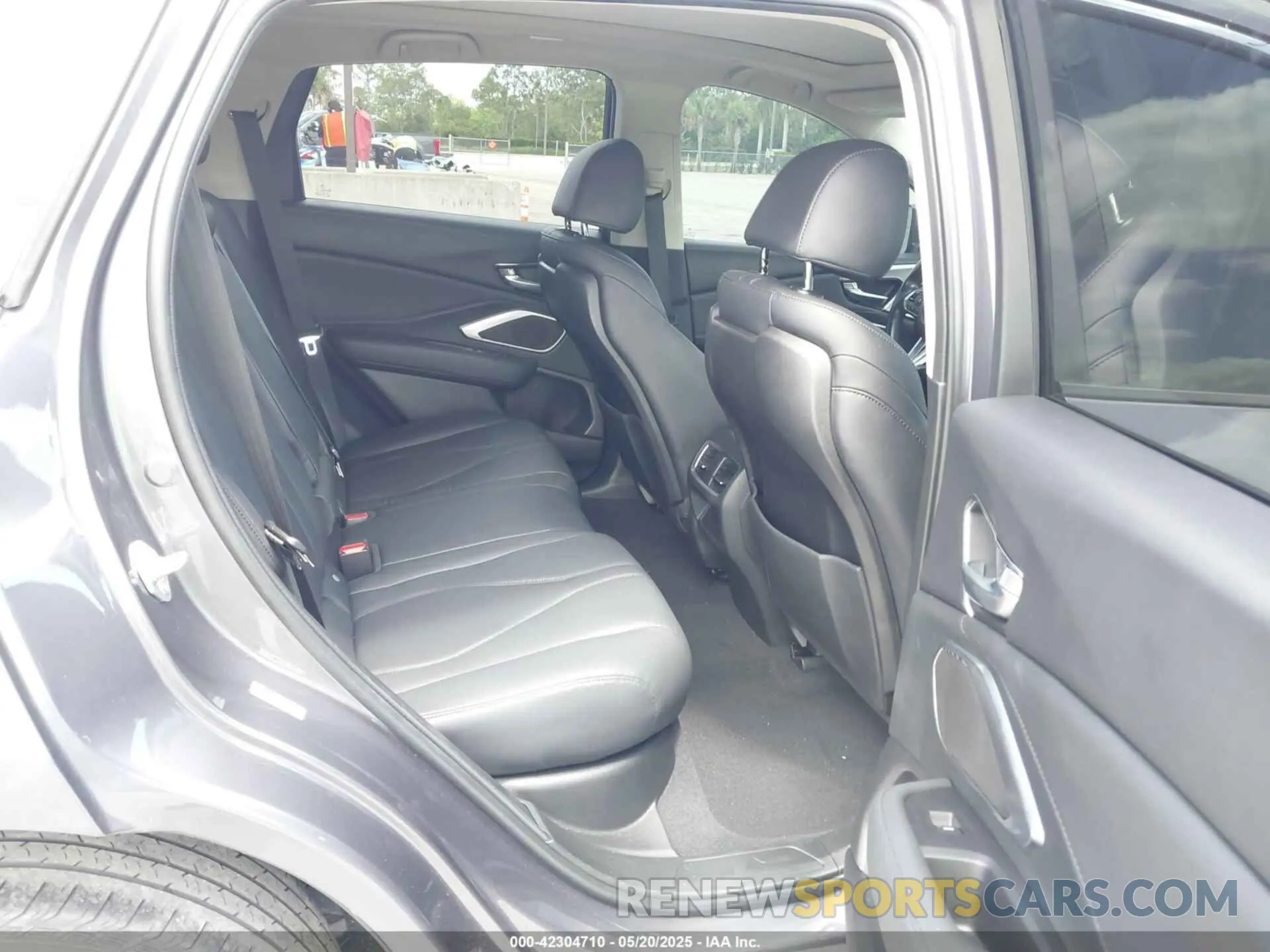 8 fotografías del automóvil dañado 5J8TC1H33ML016658 ACURA RDX 2021