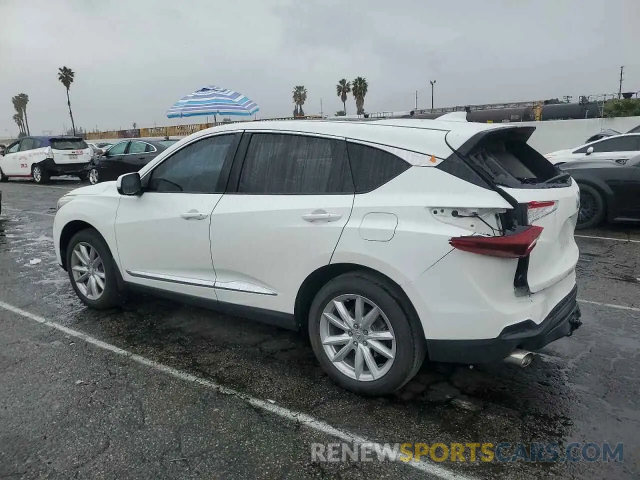 2 fotografías del automóvil dañado 5J8TC1H37ML015691 ACURA RDX 2021