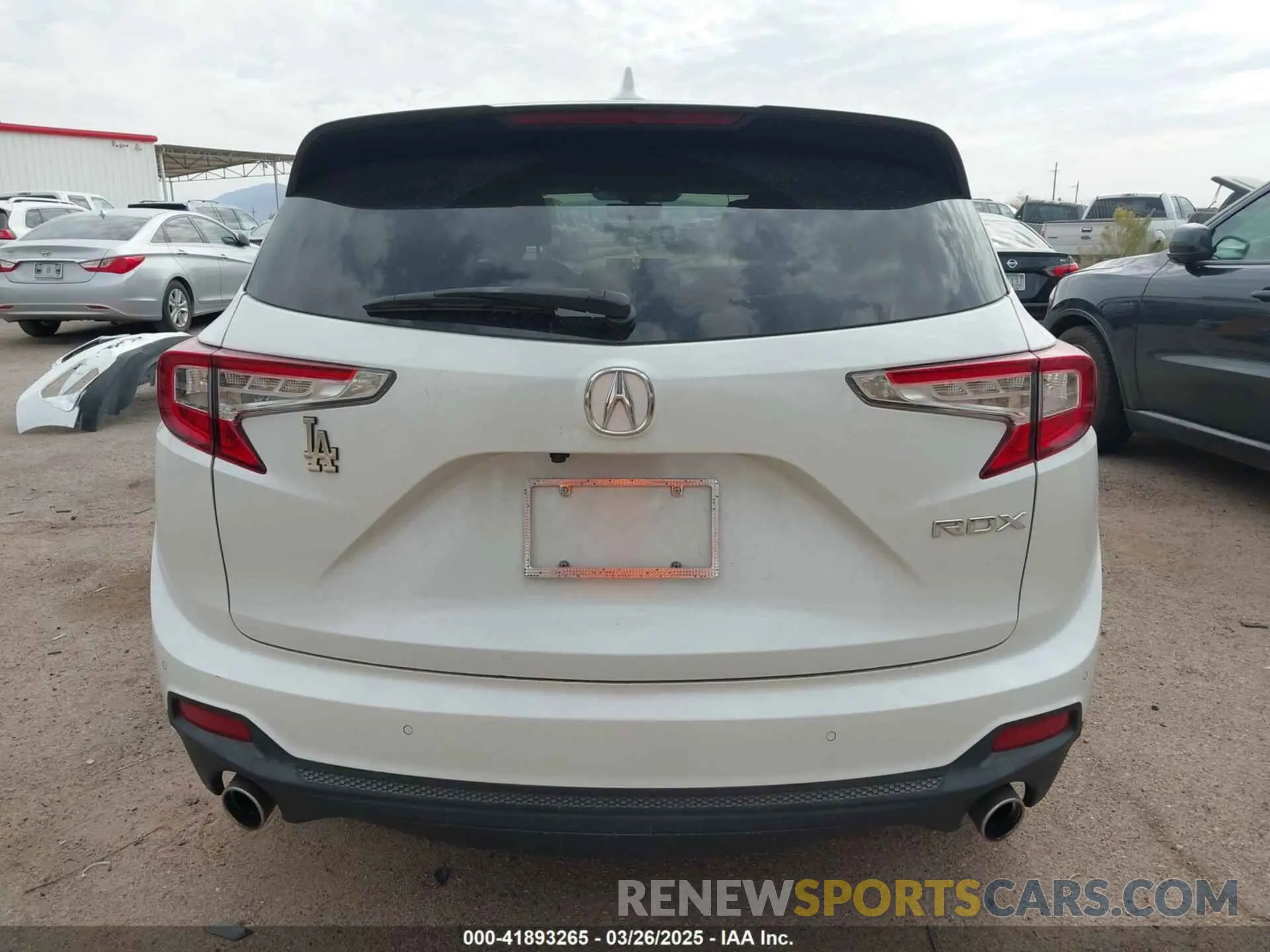 17 fotografías del automóvil dañado 5J8TC1H51ML022573 ACURA RDX 2021