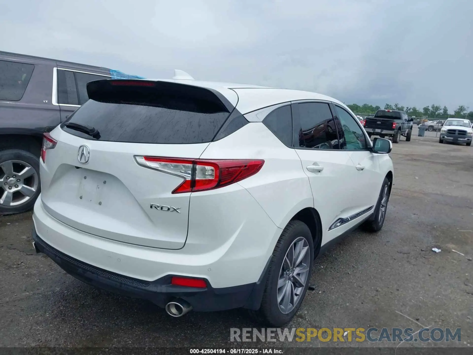 4 fotografías del automóvil dañado 5J8TC1H56ML007650 ACURA RDX 2021