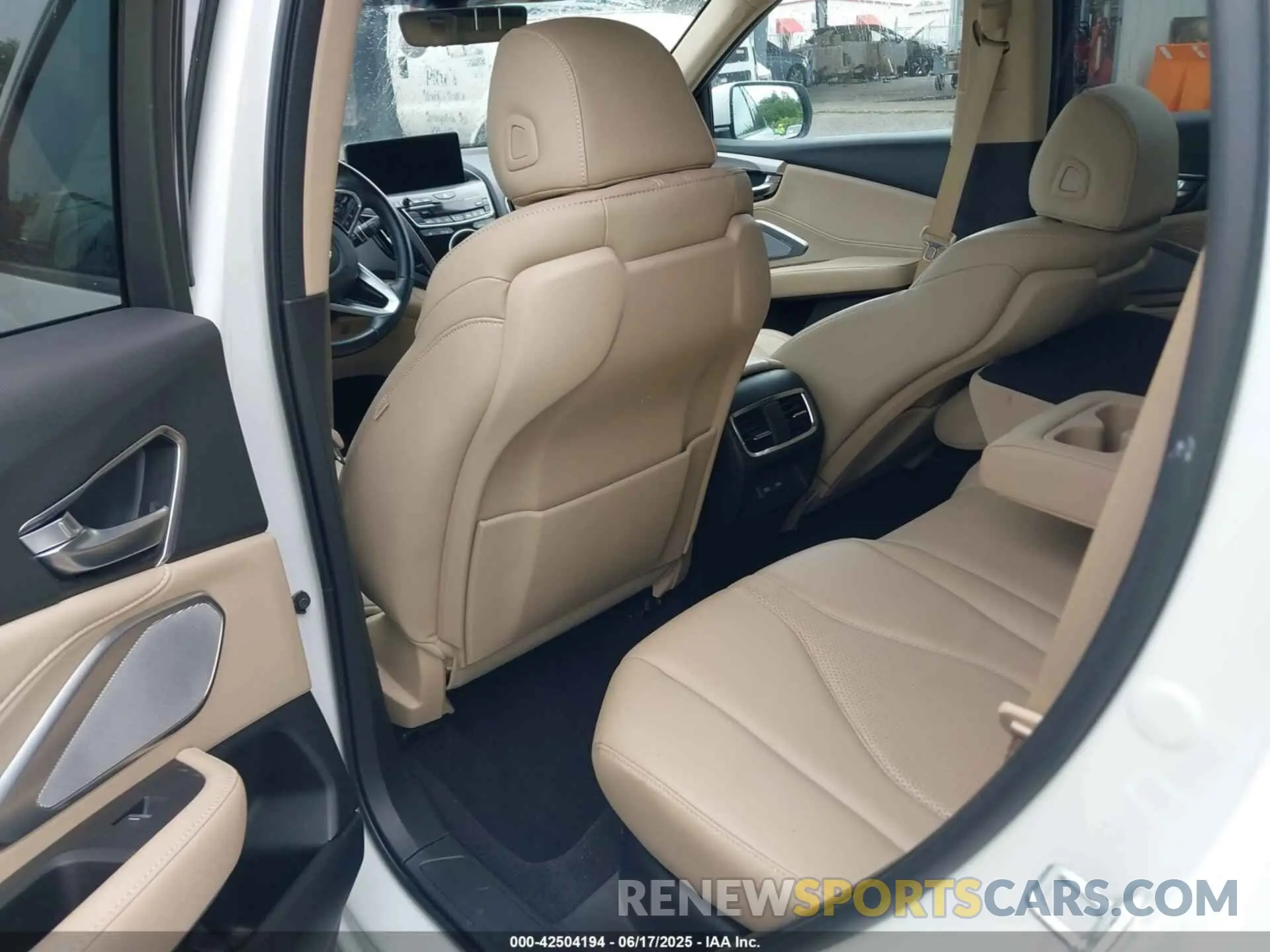 8 fotografías del automóvil dañado 5J8TC1H56ML007650 ACURA RDX 2021