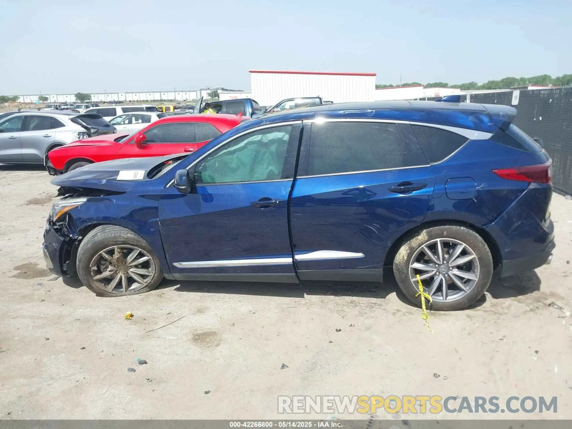 14 fotografías del automóvil dañado 5J8TC1H5XML011202 ACURA RDX 2021