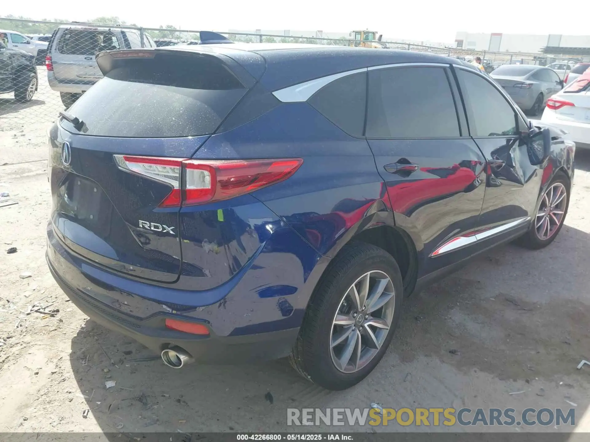4 fotografías del automóvil dañado 5J8TC1H5XML011202 ACURA RDX 2021