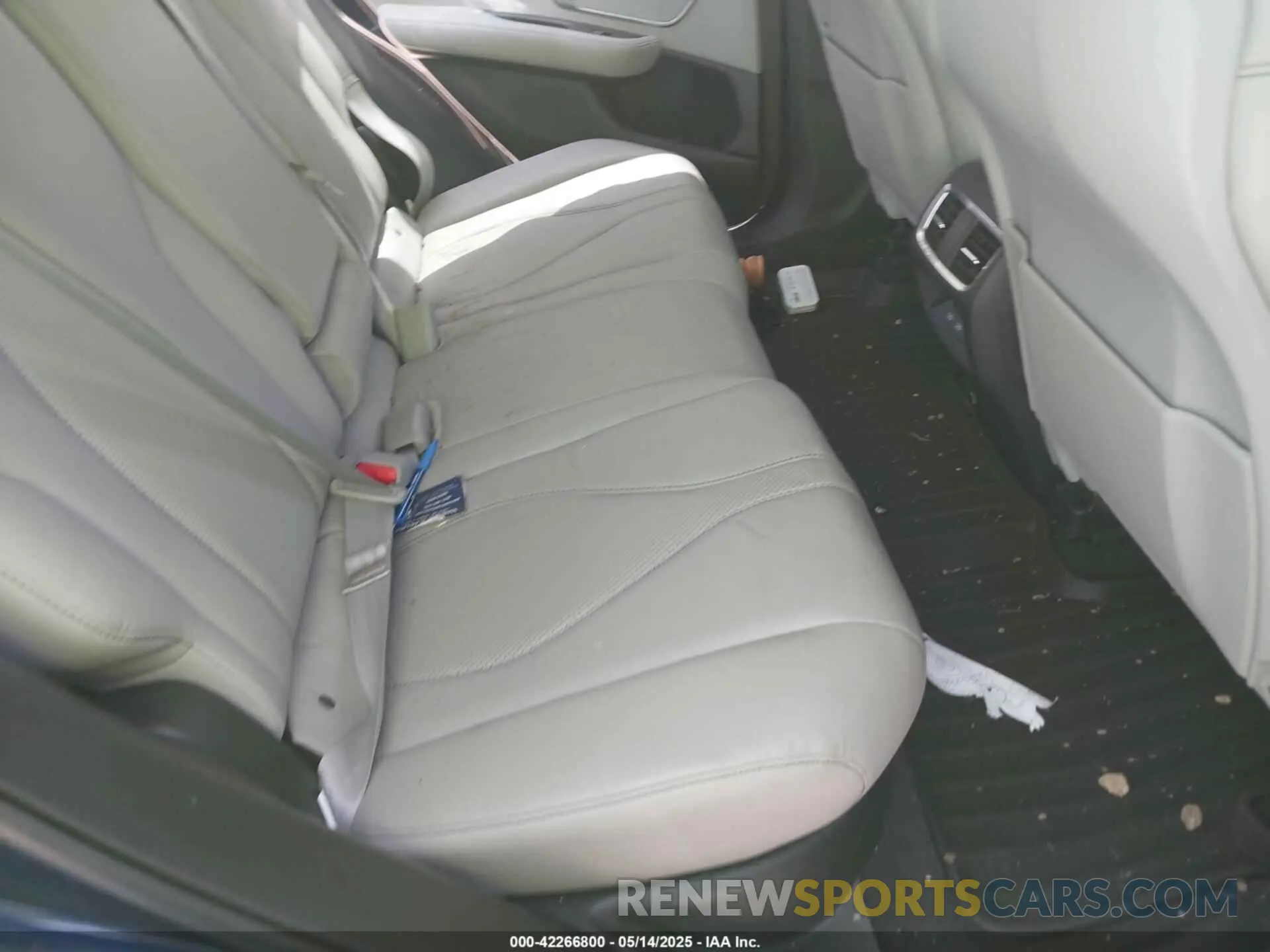 8 fotografías del automóvil dañado 5J8TC1H5XML011202 ACURA RDX 2021