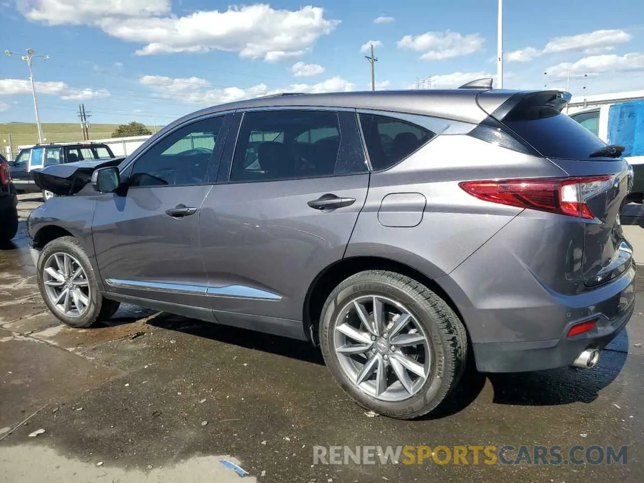 2 fotografías del automóvil dañado 5J8TC1H5XML023706 ACURA RDX 2021