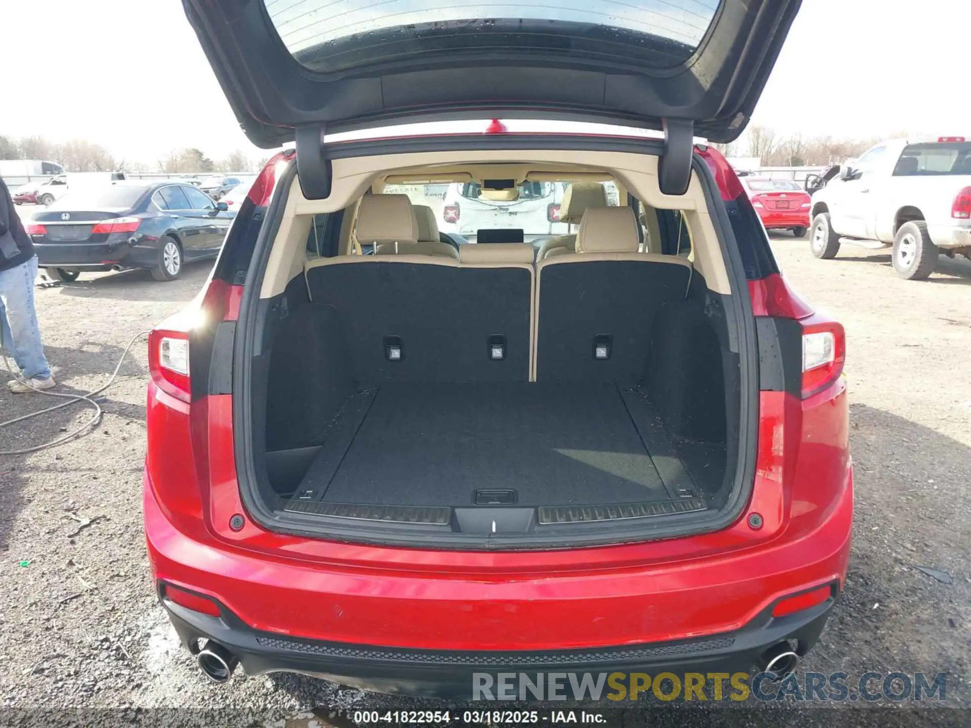 17 fotografías del automóvil dañado 5J8TC1H75ML012064 ACURA RDX 2021