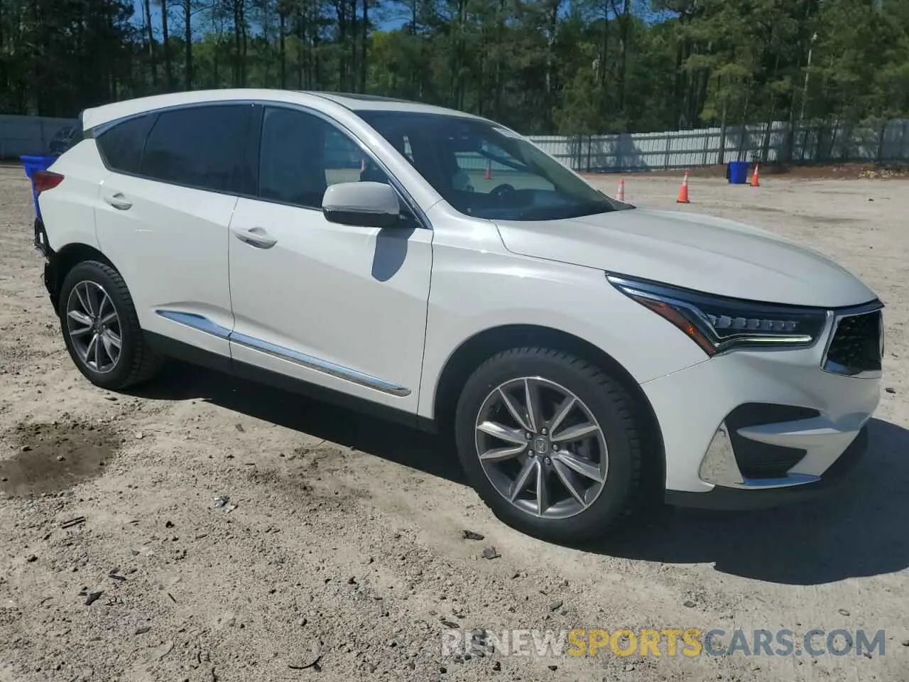 4 fotografías del automóvil dañado 5J8TC2H5XML046781 ACURA RDX 2021