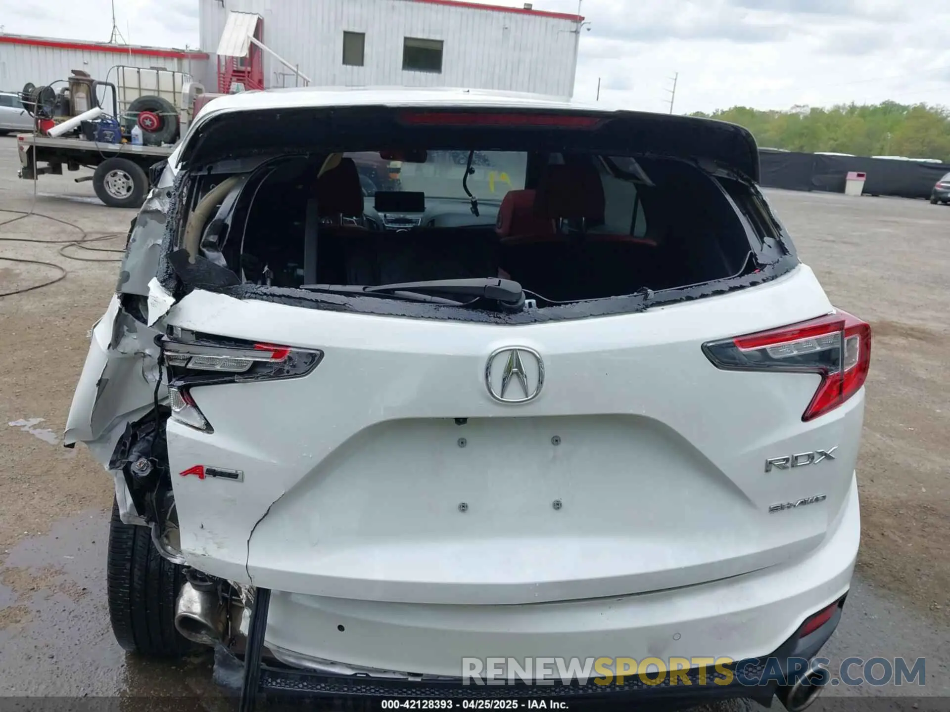 16 fotografías del automóvil dañado 5J8TC2H63ML048400 ACURA RDX 2021
