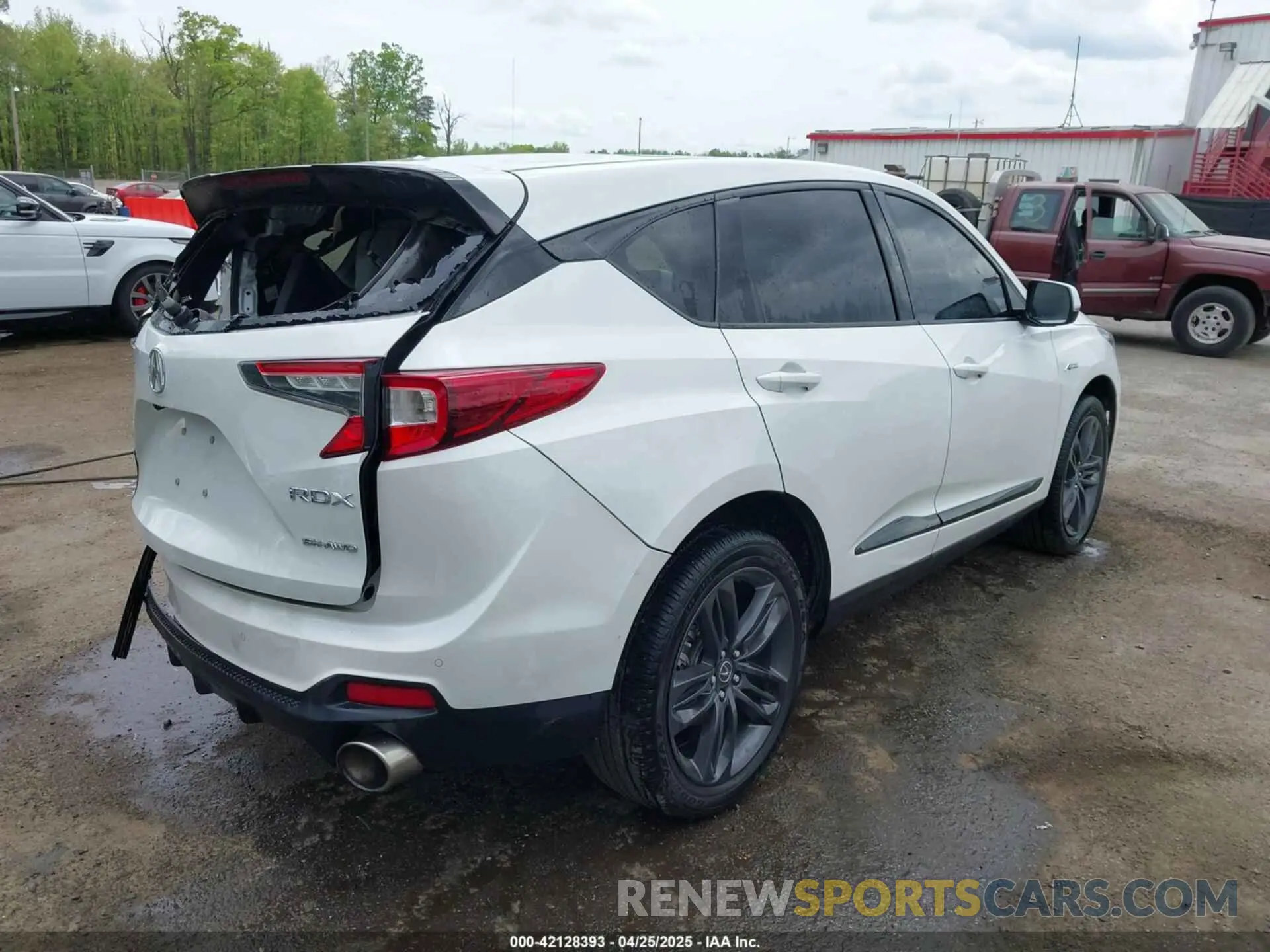 4 fotografías del automóvil dañado 5J8TC2H63ML048400 ACURA RDX 2021