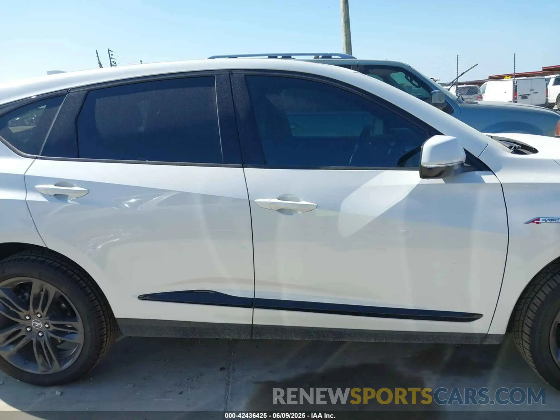 13 fotografías del automóvil dañado 5J8TC2H67ML025265 ACURA RDX 2021