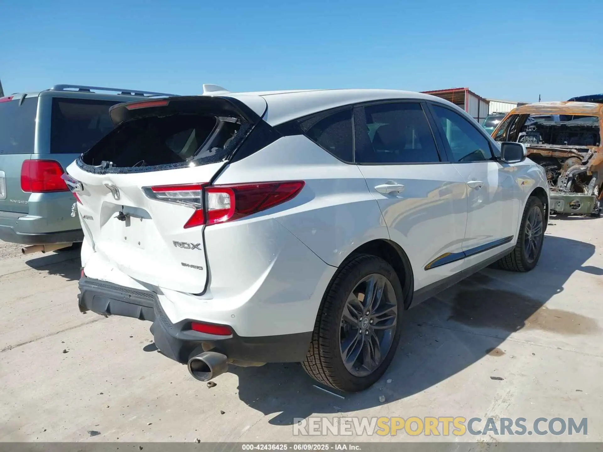 4 fotografías del automóvil dañado 5J8TC2H67ML025265 ACURA RDX 2021