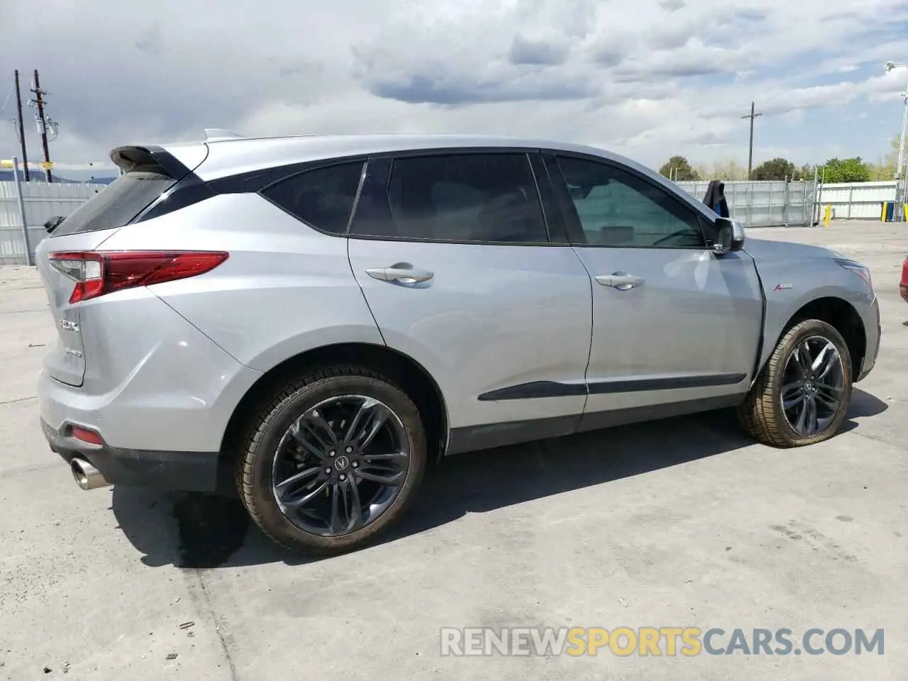 3 fotografías del automóvil dañado 5J8TC2H6XML038947 ACURA RDX 2021