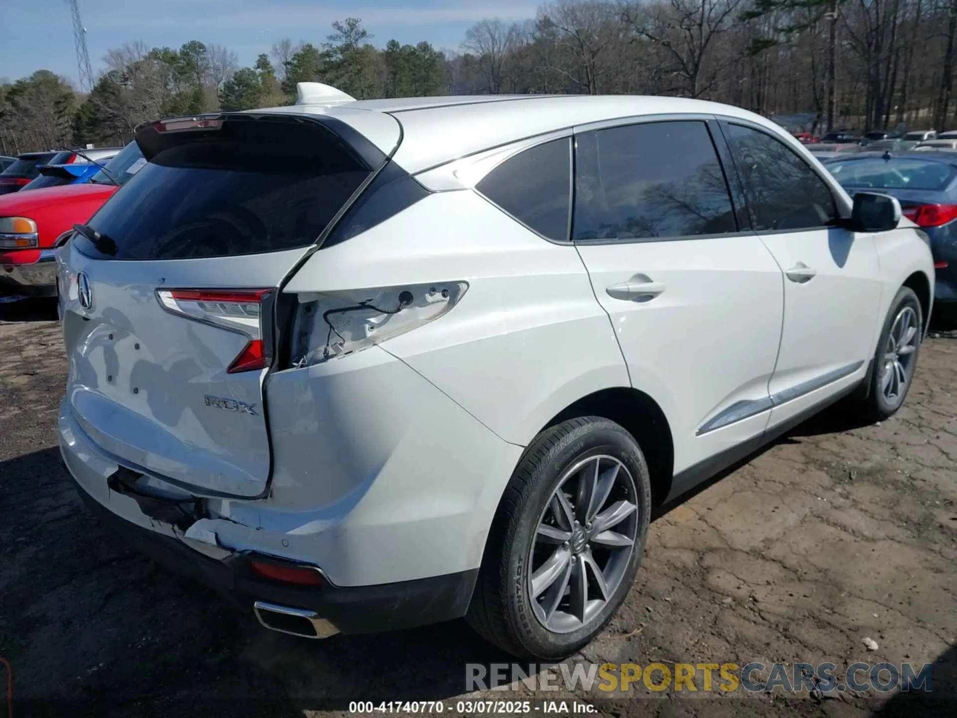 4 fotografías del automóvil dañado 5J8TC1H58NL003746 ACURA RDX 2022