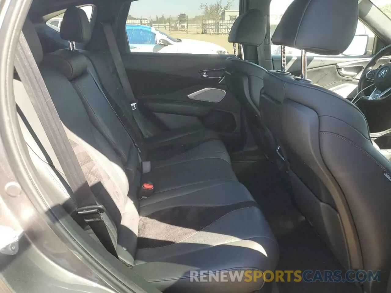 11 fotografías del automóvil dañado 5J8TC1H63NL001606 ACURA RDX 2022